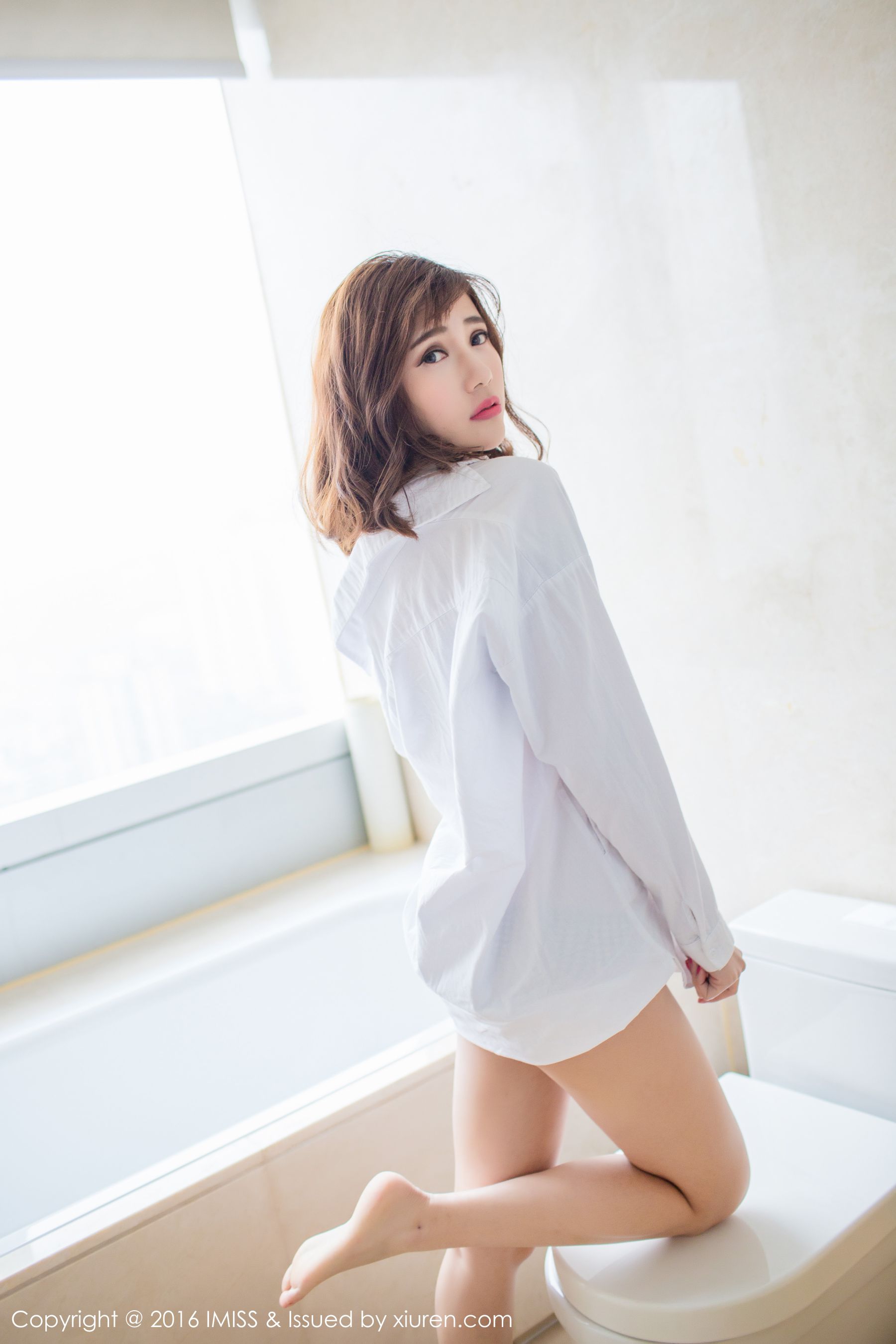 Sandy陈天扬《热裤+性感蕾丝+白衬衫》 [爱蜜社IMiss] Vol.072 