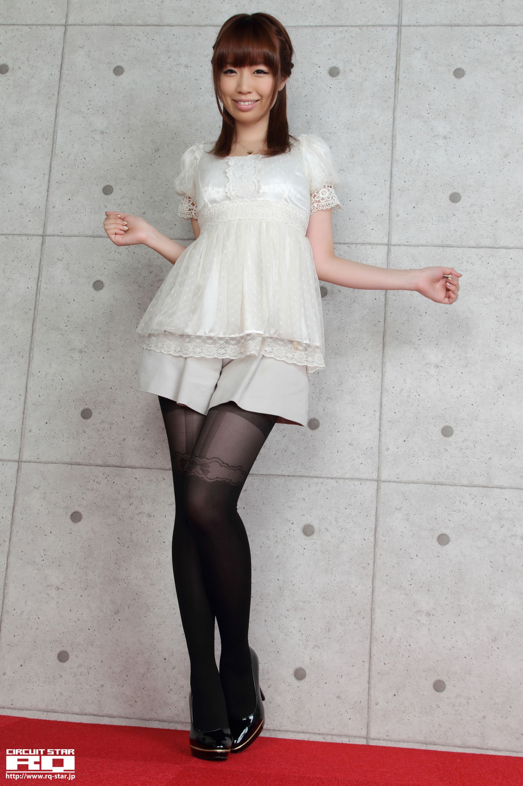 [RQ-STAR] NO.00599 Minori Yamaoka 山岡実乃里 Private Dress 写真集