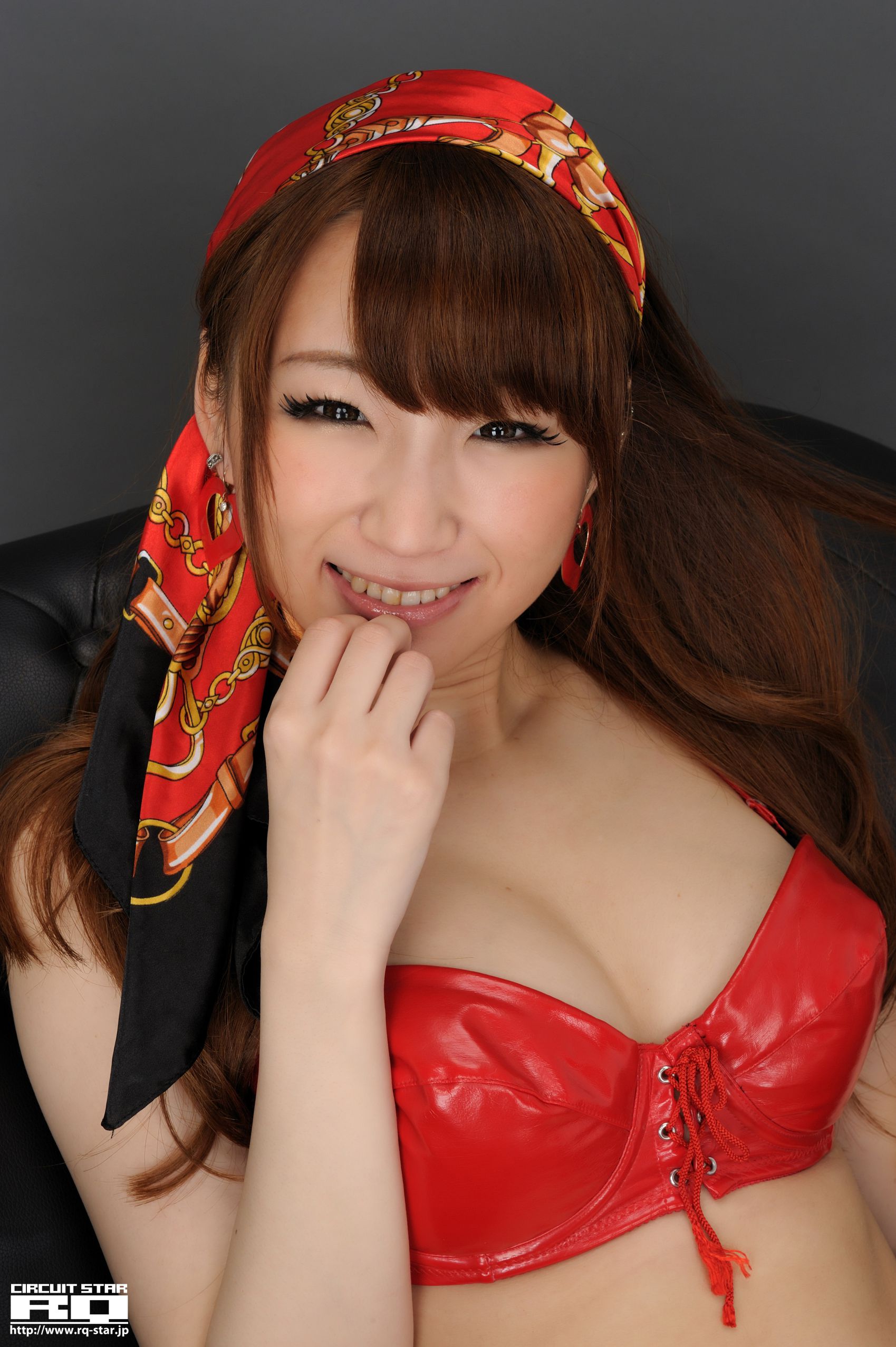 [RQ-STAR] NO.00573 荒井嘉奈 Race Queen 写真集