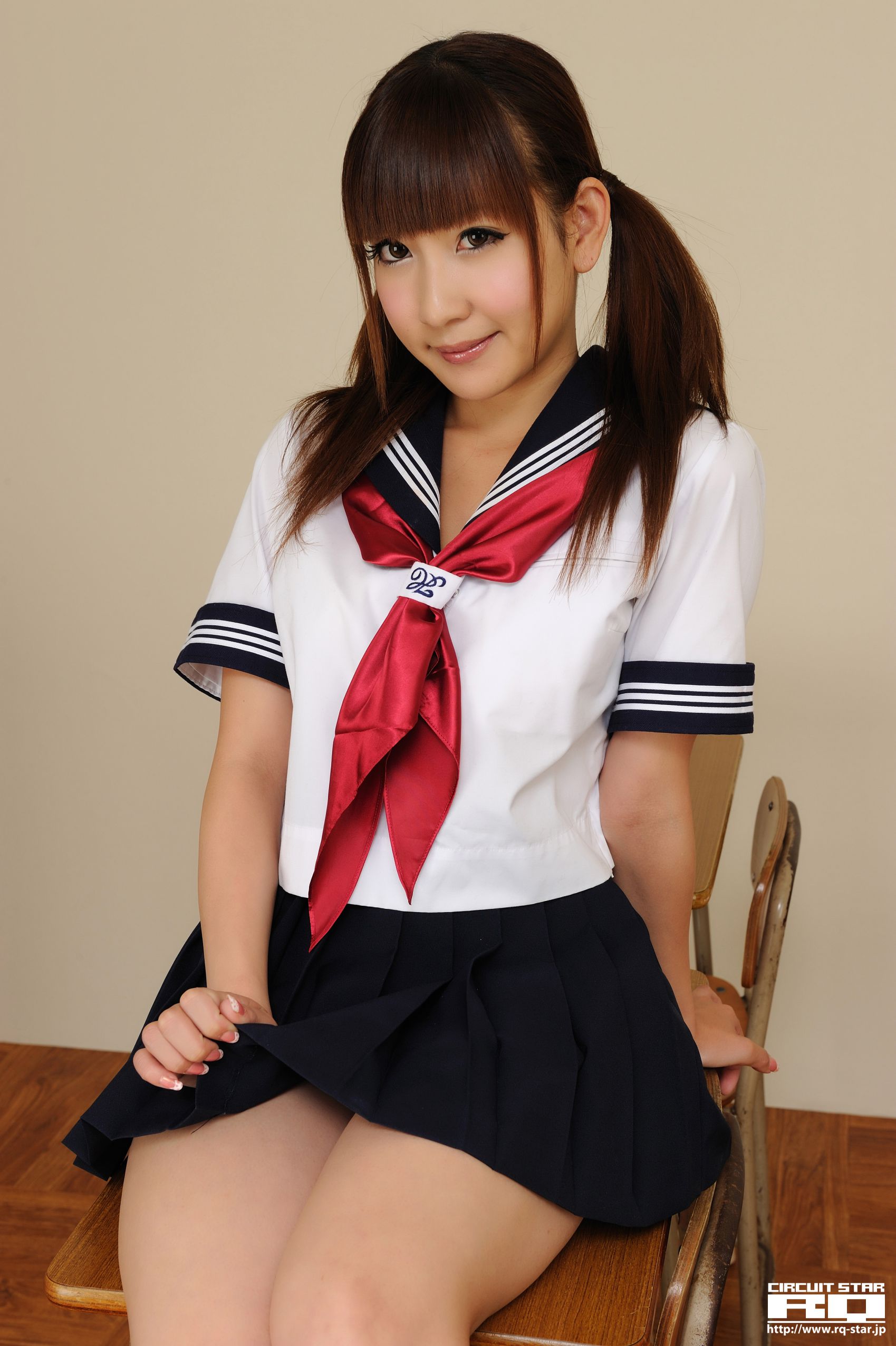 [RQ-STAR] NO.00575 Chihiro Akiha 秋葉ちひろ High School Girl 写真集