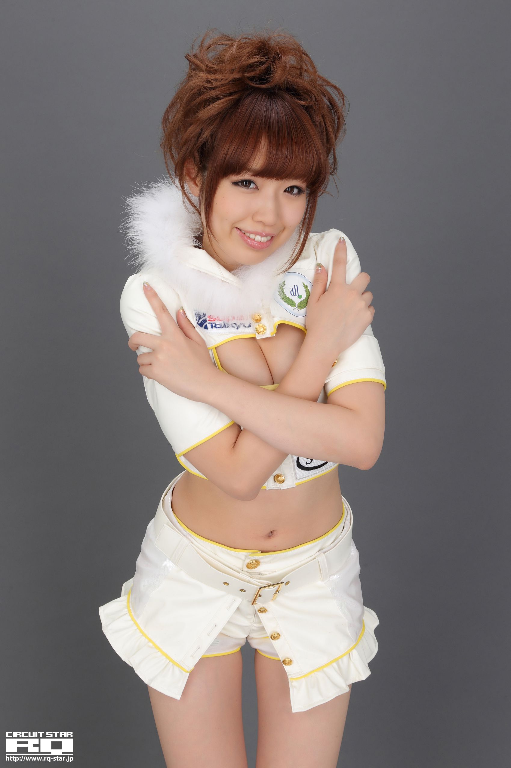 [RQ-STAR] NO.00619 山冈实乃里 Race Queen 写真集