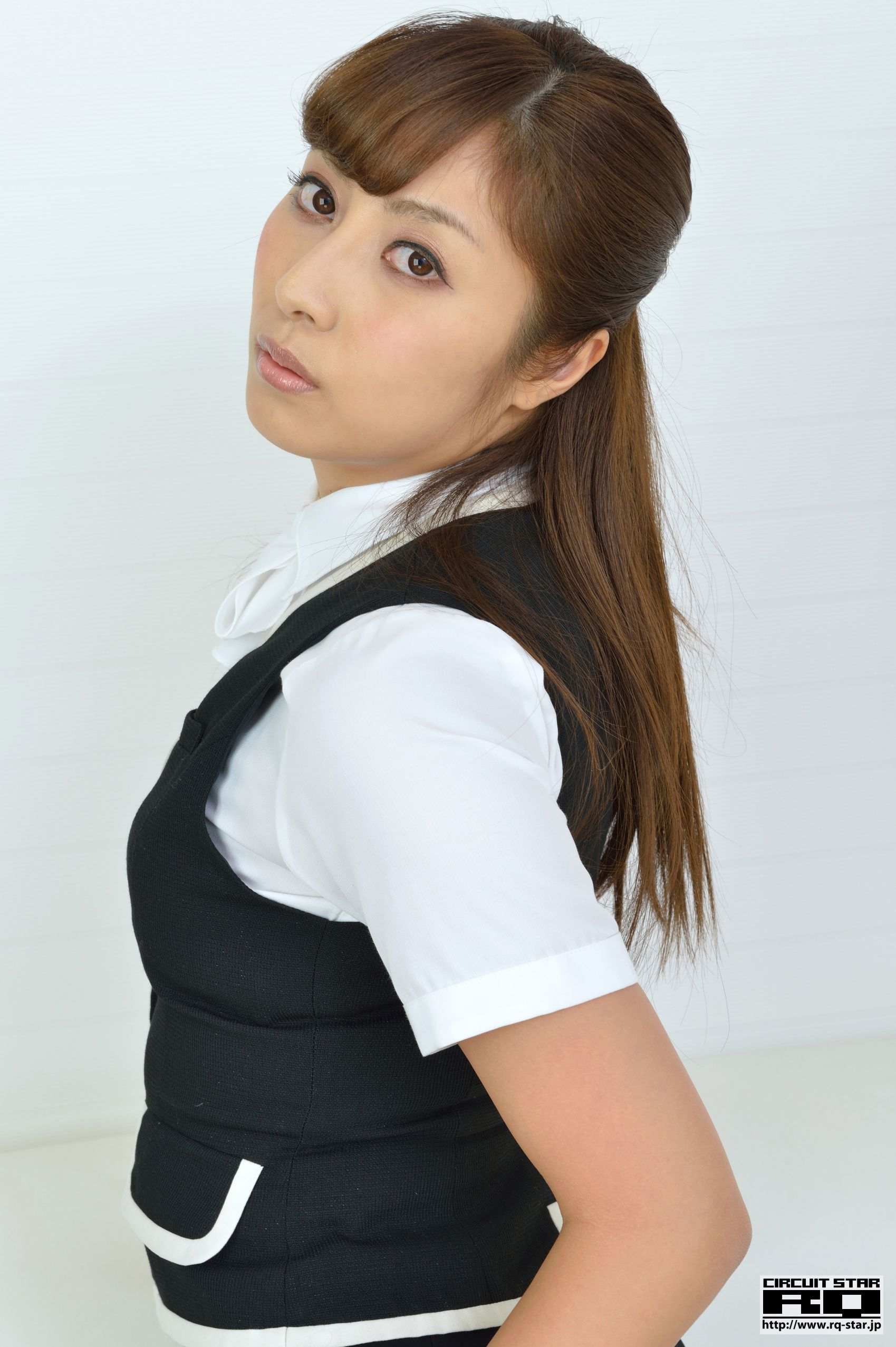 [RQ-STAR] NO.00737 岡咲翔子 Office Lady 办公室女郎 写真集