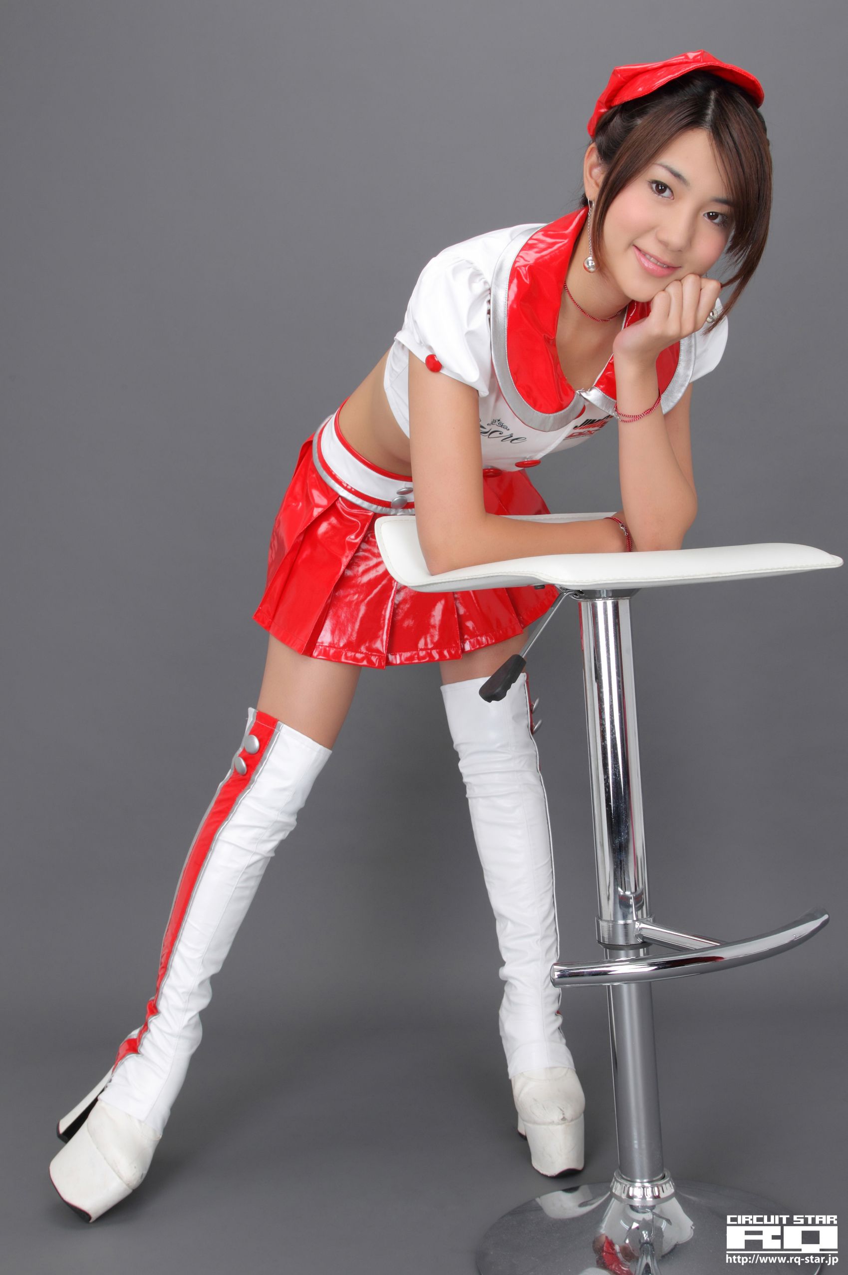 [RQ-STAR] NO.00586 Naoho Ichihashi 市橋直歩 Race Queen 写真集