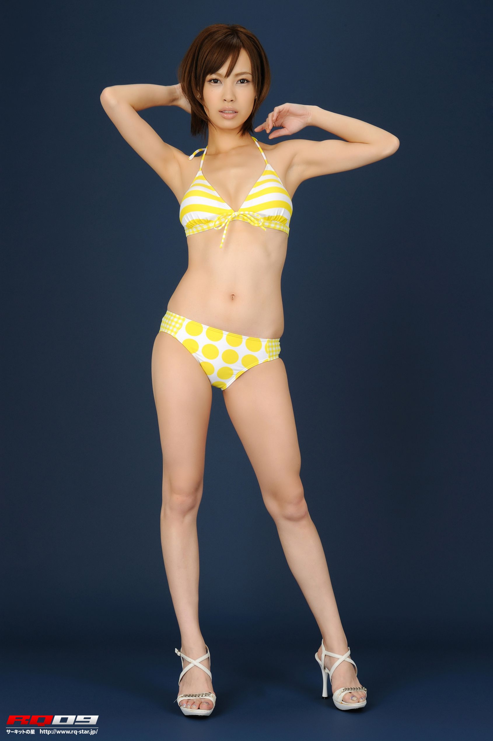 [RQ-STAR] NO.00185 Izumi Morita 森田泉美 Swim Suits 写真集
