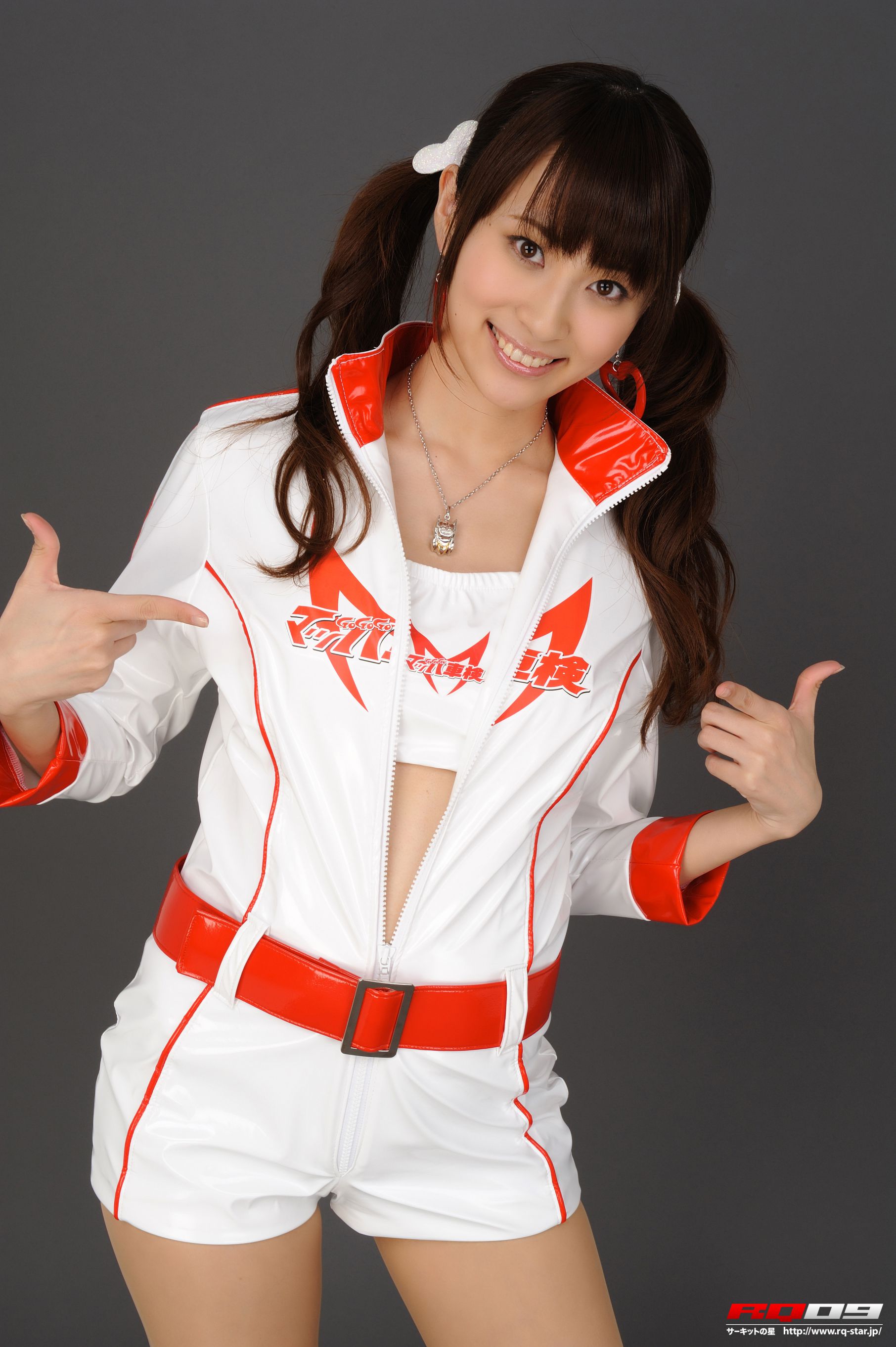 [RQ-STAR] NO.00149 林杏菜 Race Queen – Team Mach 写真集