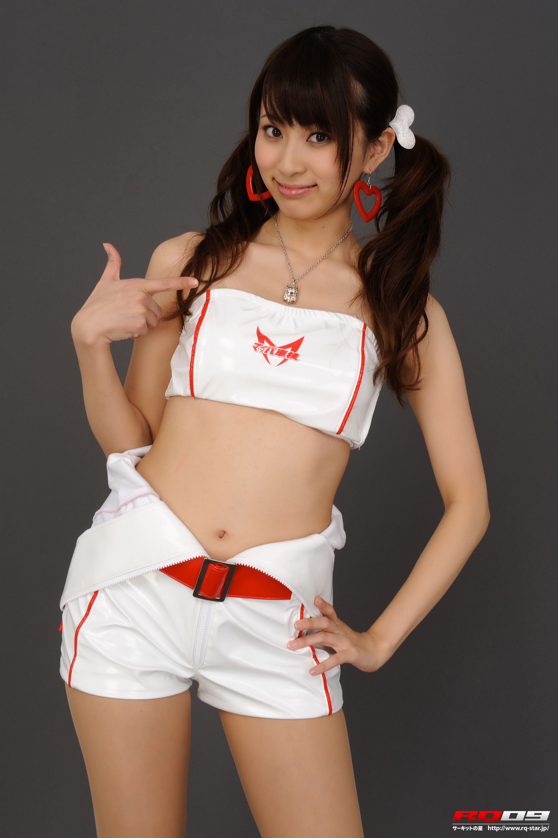 [RQ-STAR] NO.00149 林杏菜 Race Queen – Team Mach 写真集