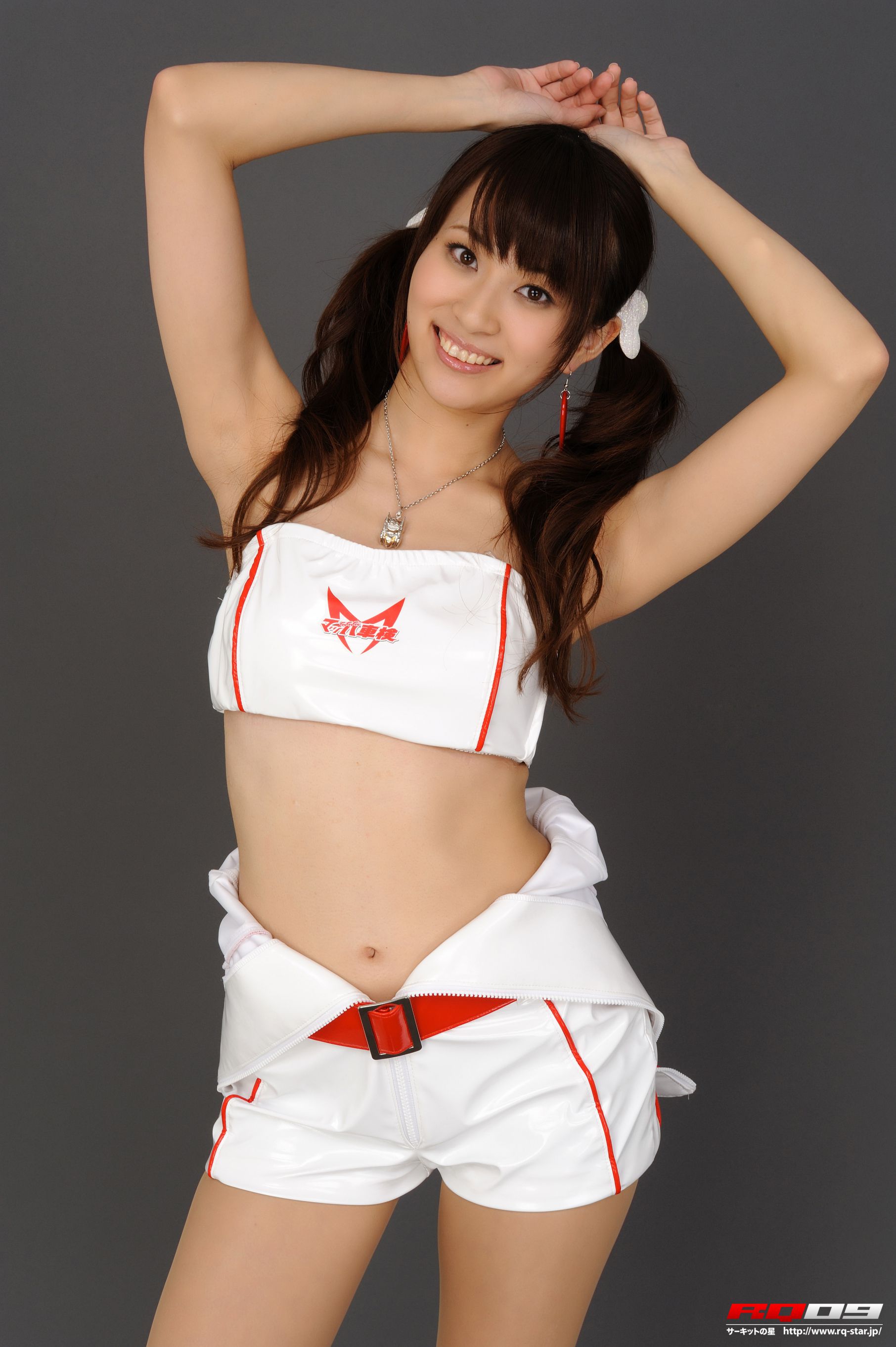 [RQ-STAR] NO.00149 林杏菜 Race Queen – Team Mach 写真集