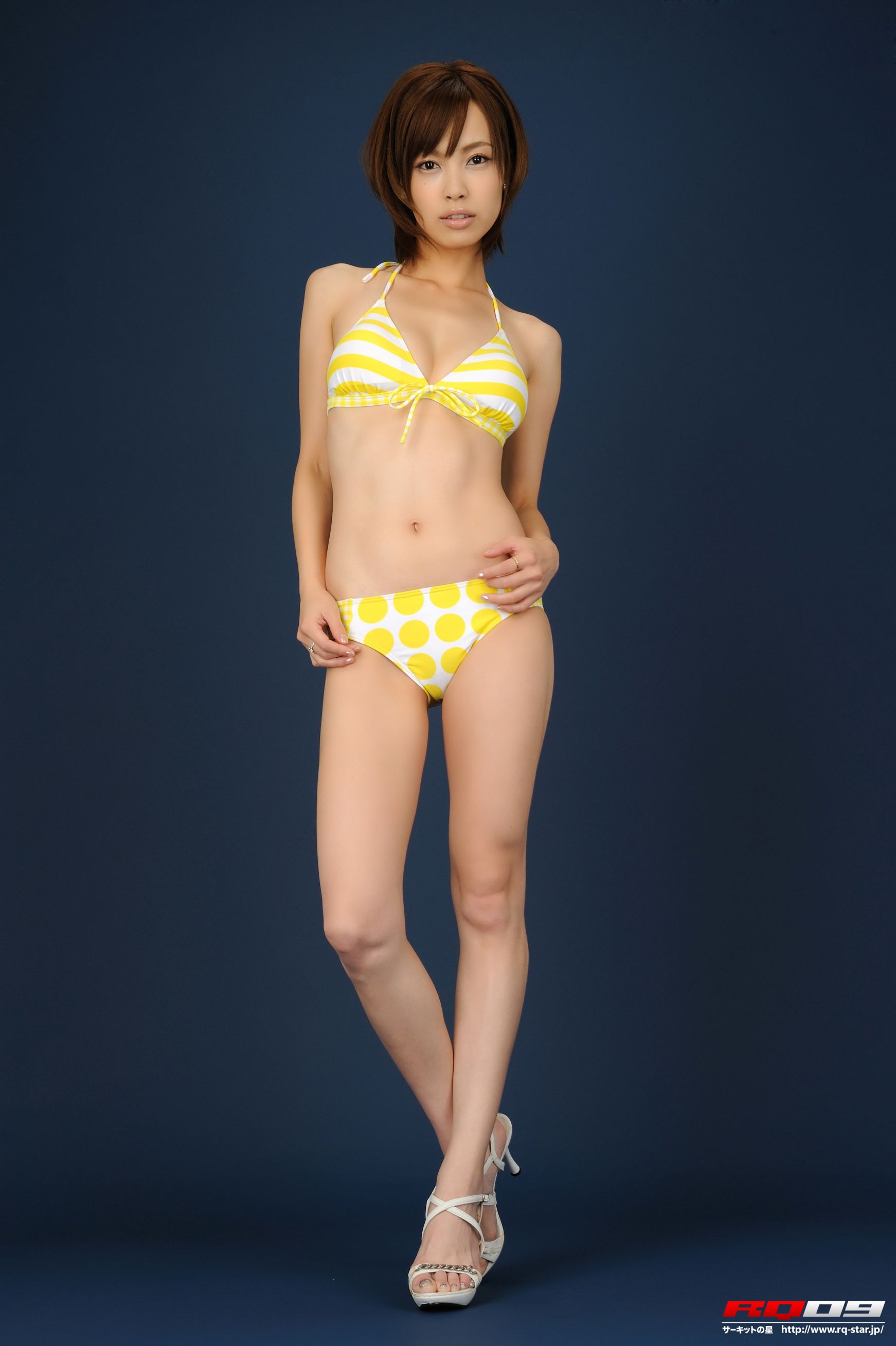[RQ-STAR] NO.00185 Izumi Morita 森田泉美 Swim Suits 写真集