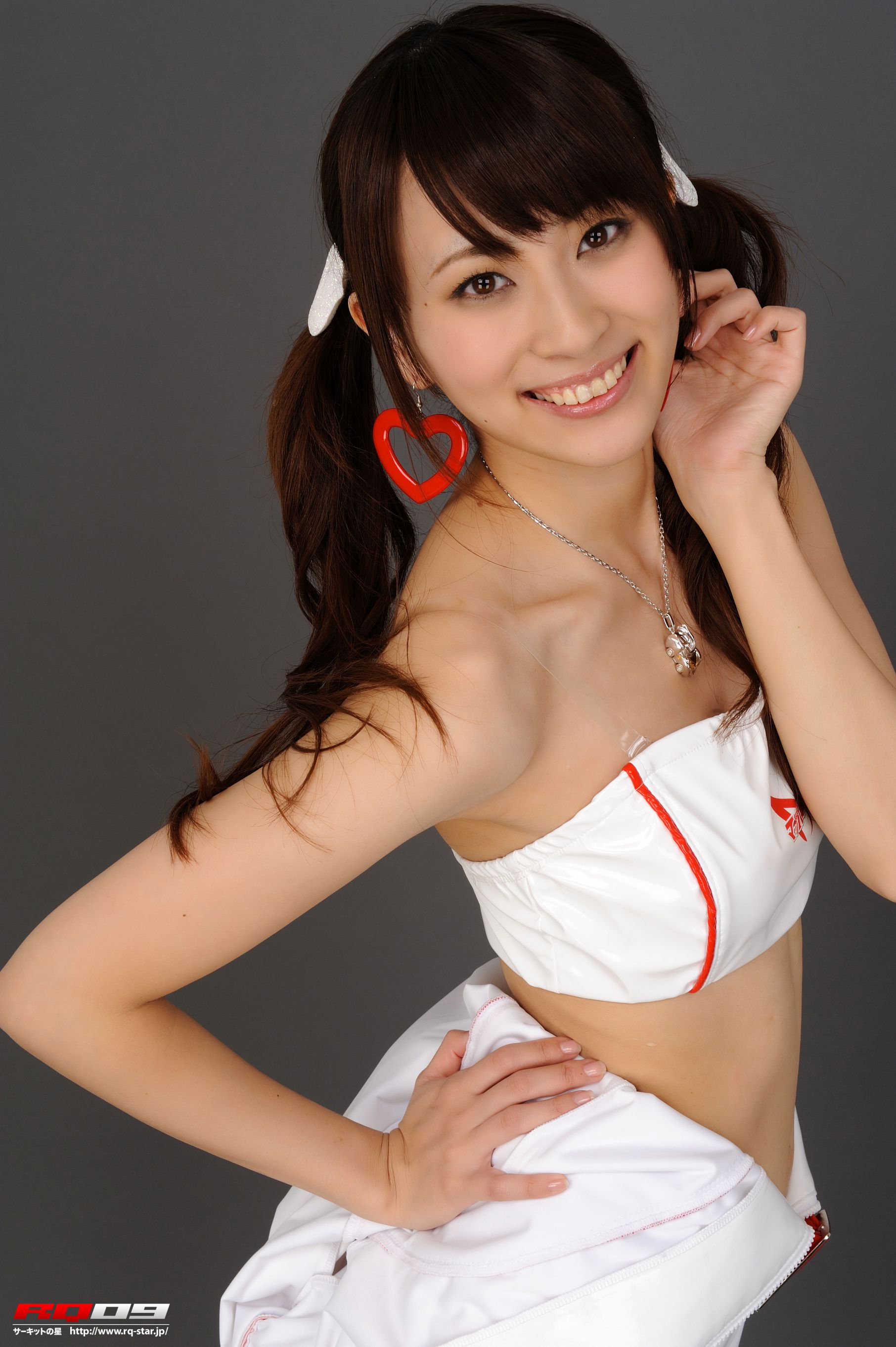 [RQ-STAR] NO.00149 林杏菜 Race Queen – Team Mach 写真集