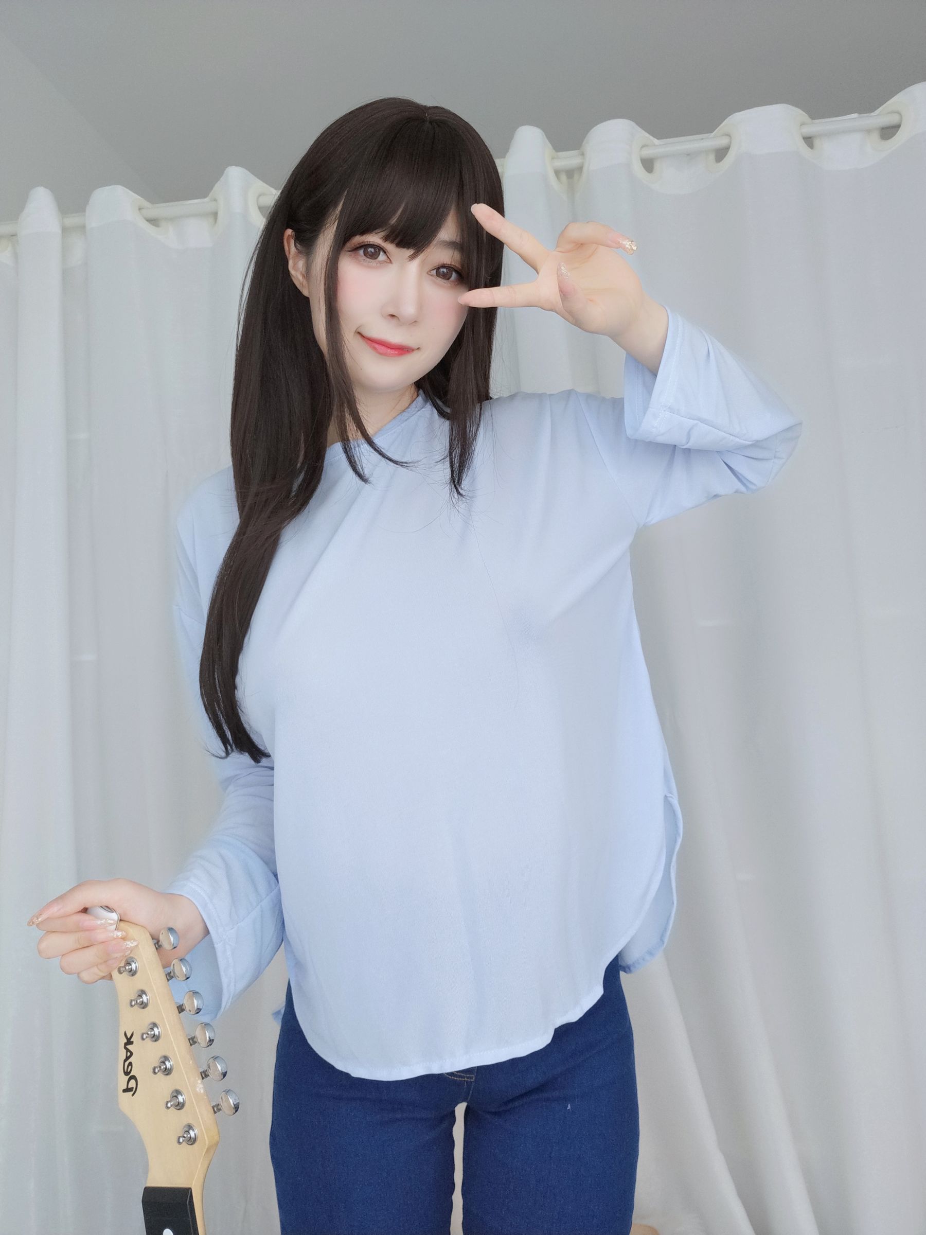 [网红COS] Coser小姐姐白银 - 妹は服を着てください