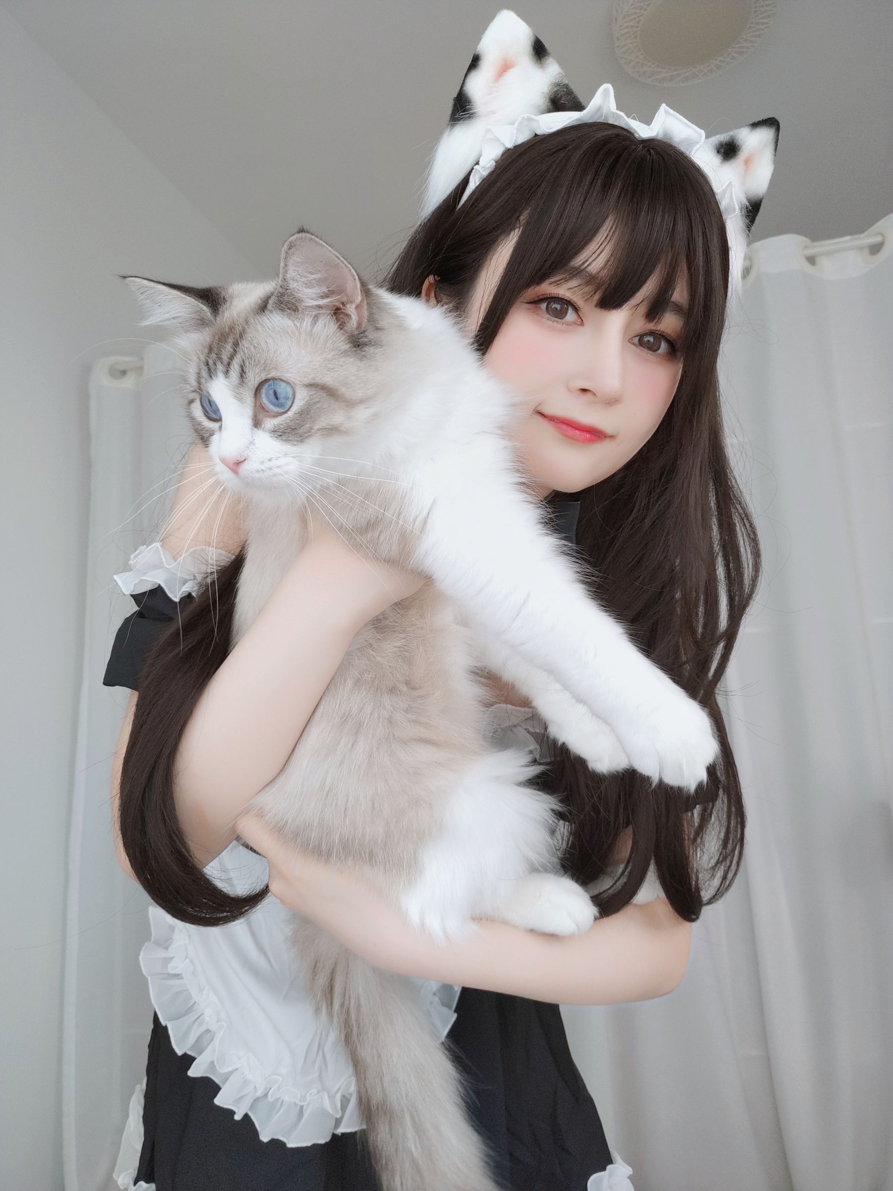 [网红COS] Coser小姐姐白银 - 猫耳女仆