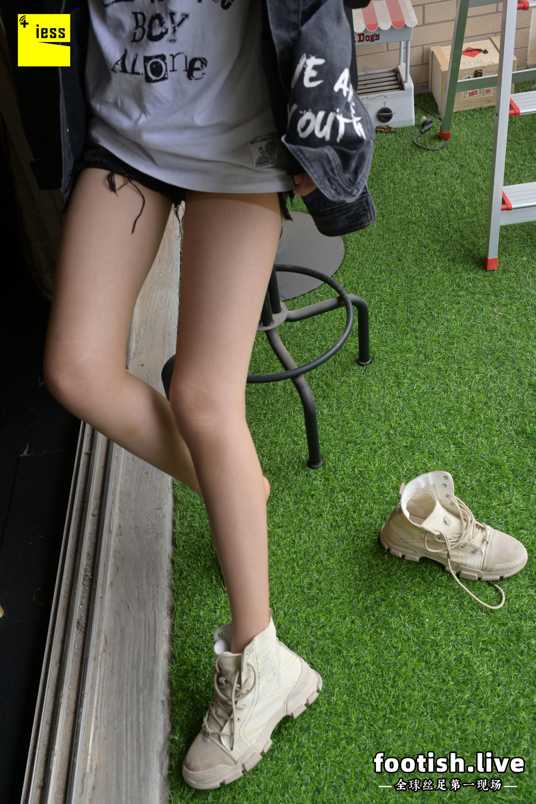 [IESS普惠集] 170 模特腿霸 《腿霸的一组日常随拍2》