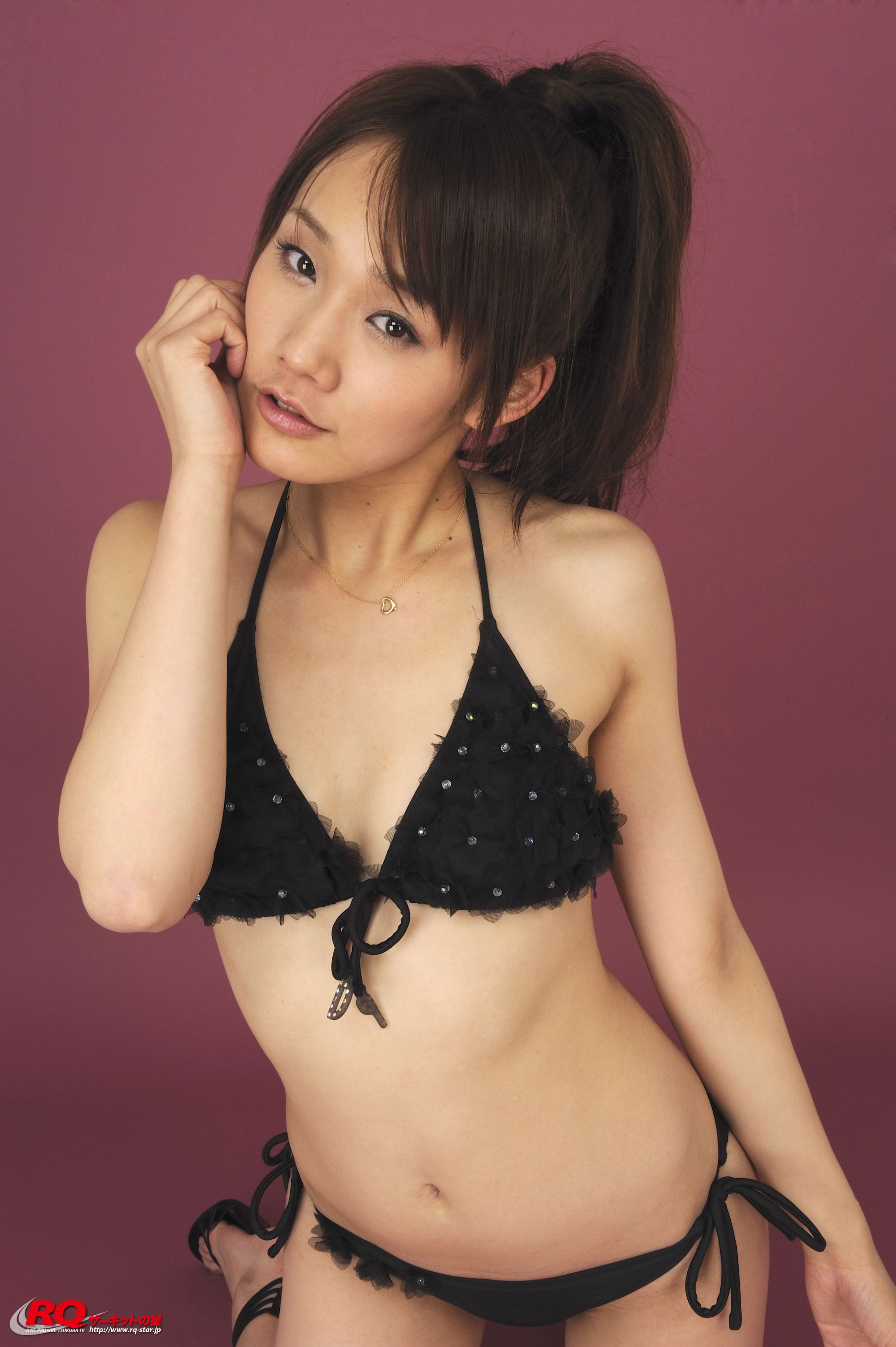 [RQ-STAR] NO.00126 Reina Fuchiwaki 淵脇レイナ Swim Suits – Black 写真集