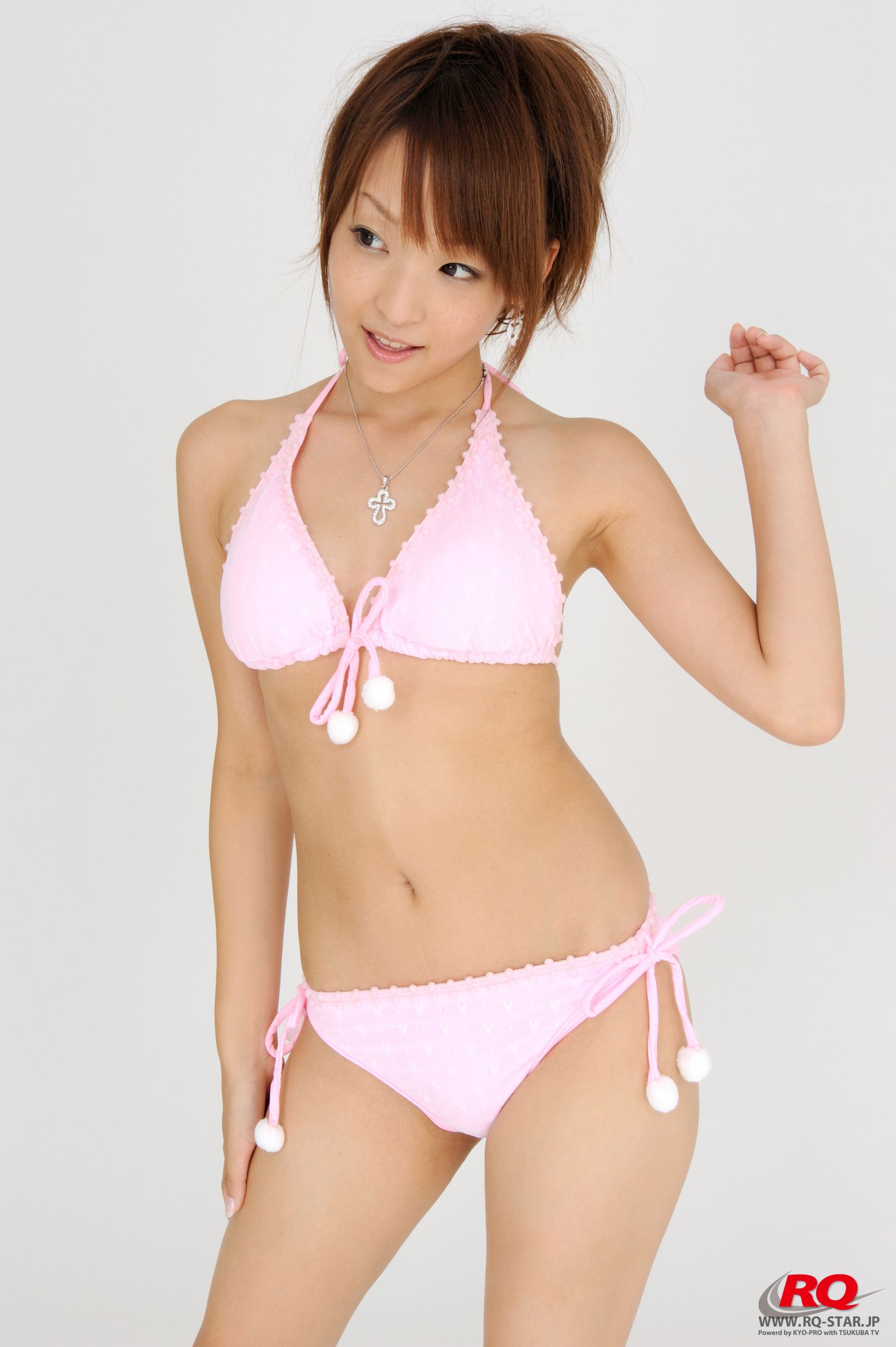 [RQ-STAR] NO.00075 Mio Aoki 青木未央 Swim Suits – White 写真集