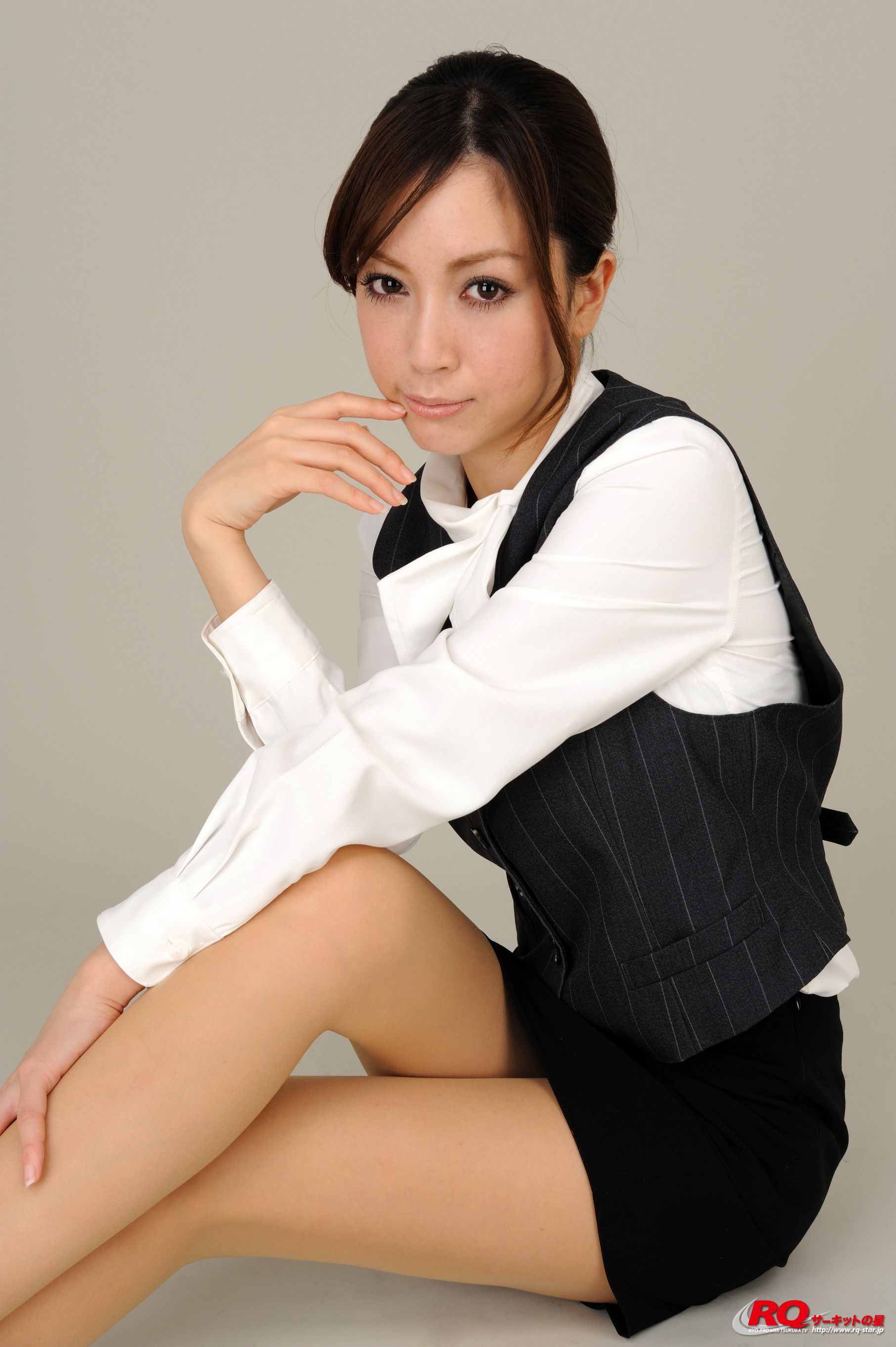 [RQ-STAR] NO.00117 Mayu Ohya 大矢真夕 Office Lady 写真集