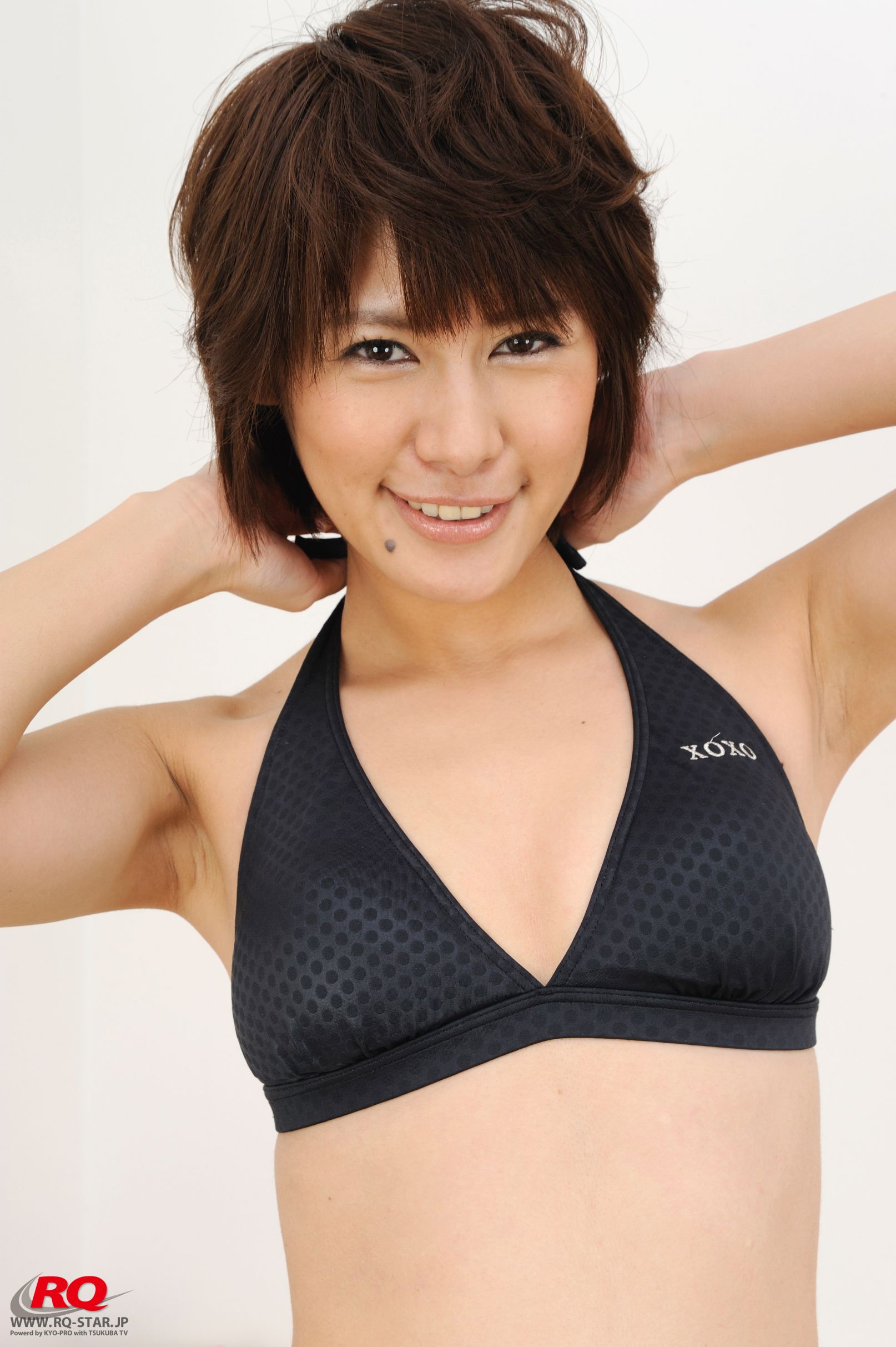 [RQ-STAR] NO.00077 Akiko Fujihara 藤原明子 Swim Suits – Black 写真集
