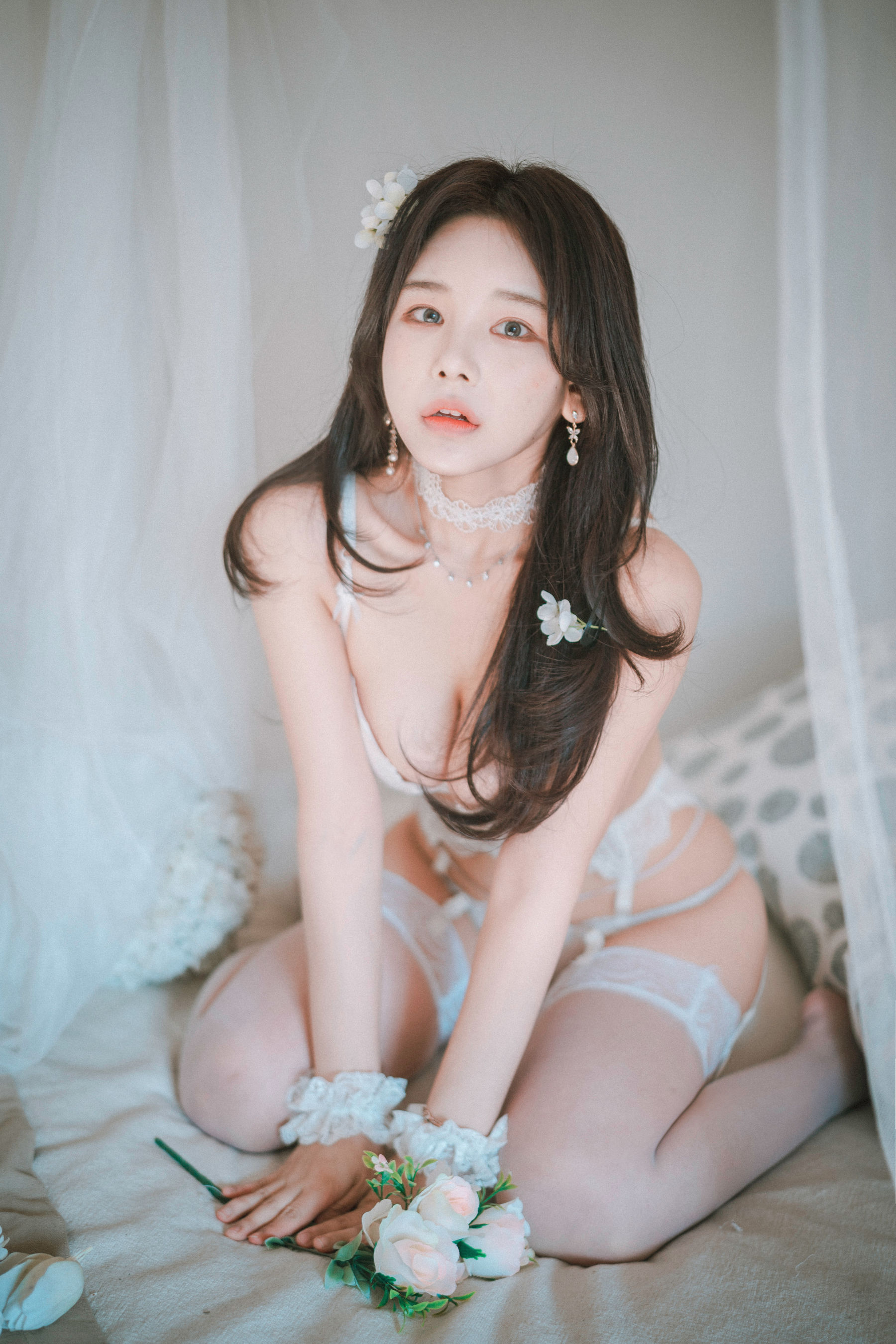 [DJAWA] ZZYuri - Alluring White