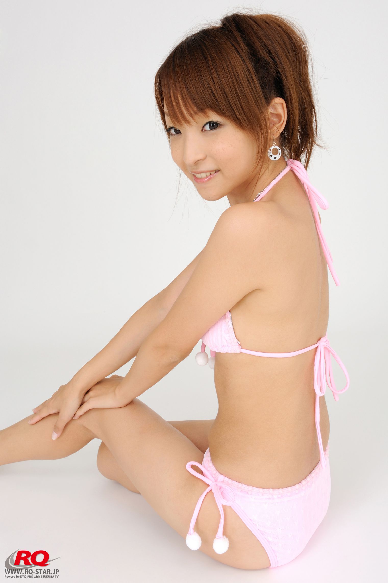 [RQ-STAR] NO.00075 Mio Aoki 青木未央 Swim Suits – White 写真集