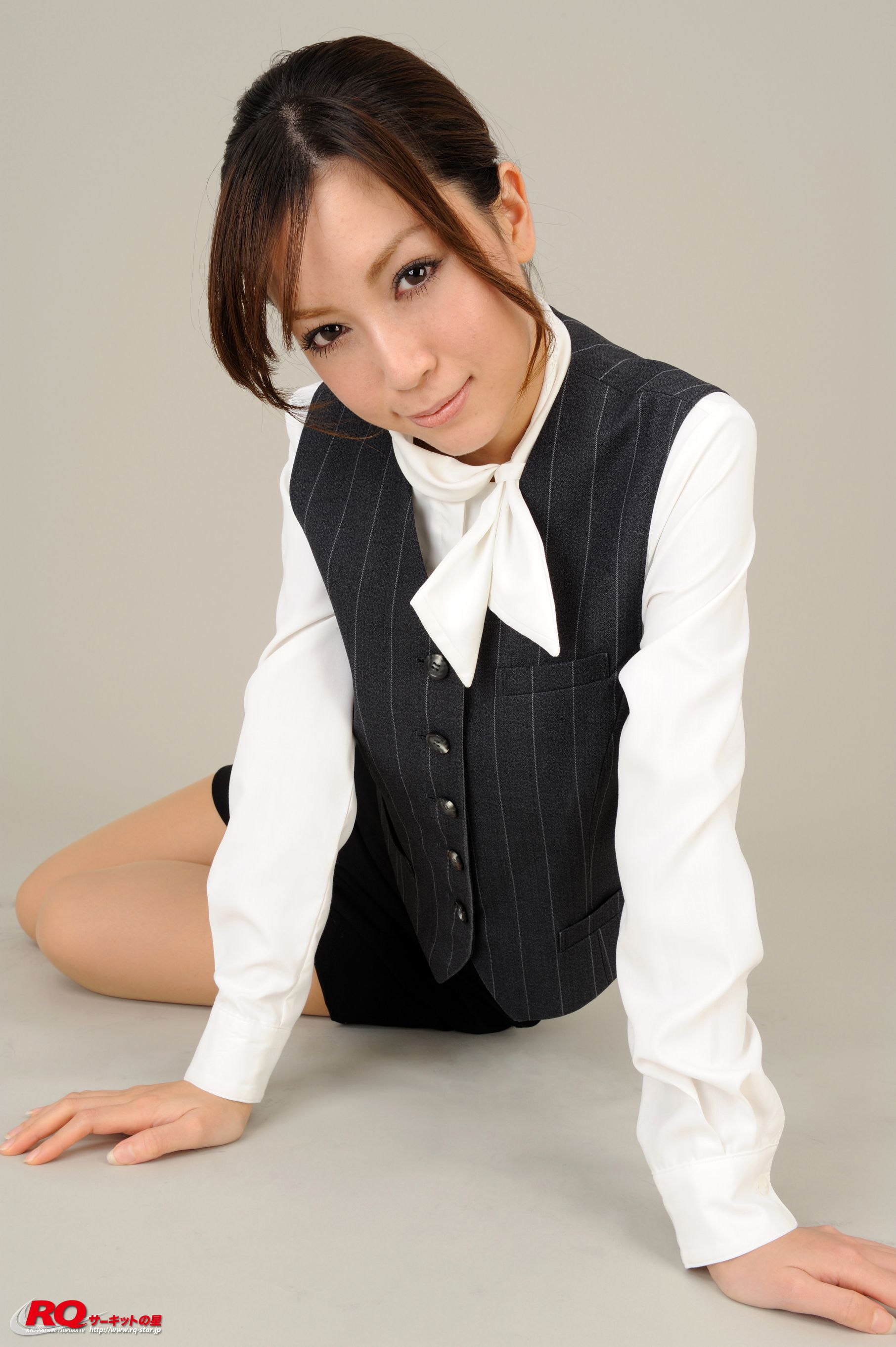 [RQ-STAR] NO.00117 Mayu Ohya 大矢真夕 Office Lady 写真集