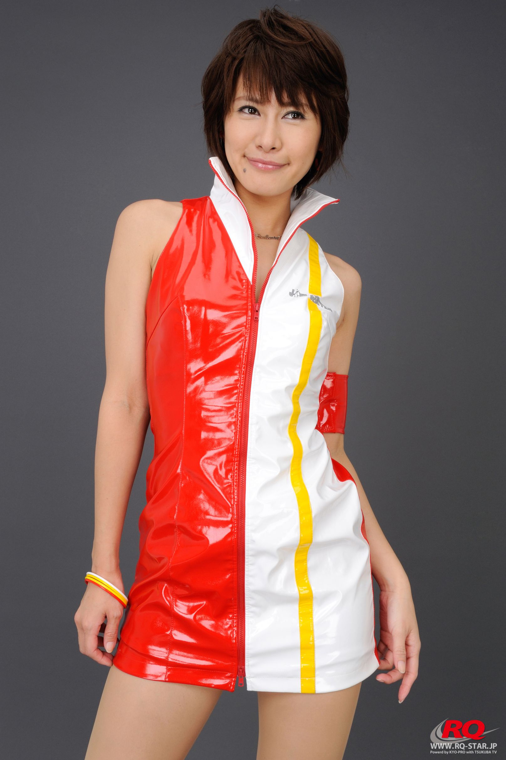 [RQ-STAR] NO.00088 Akiko Fujihara 藤原明子 Race Queen – 2008 Jim Gainer  写真集