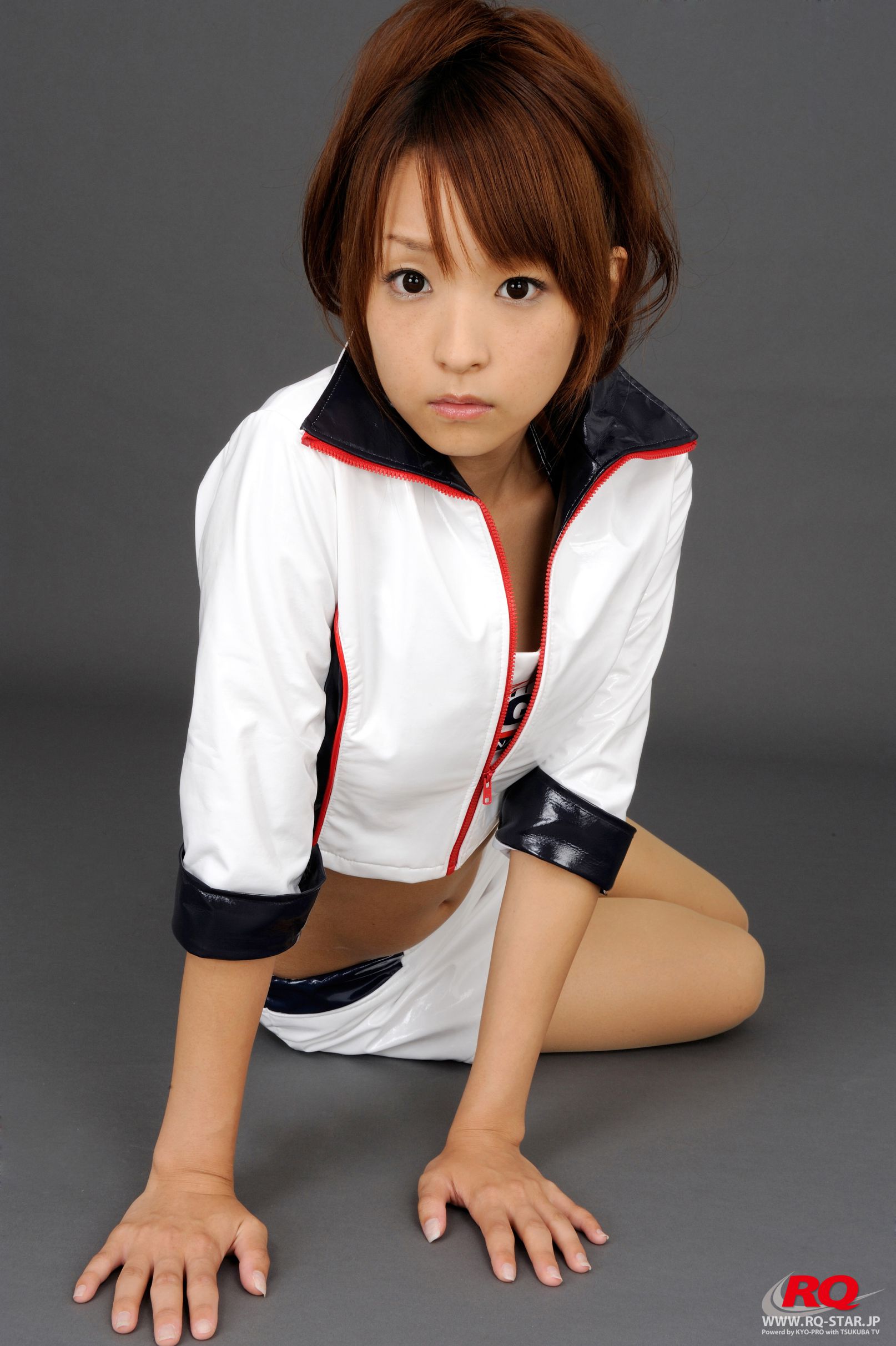 [RQ-STAR] NO.00080 Mio Aoki 青木未央 Race Queen – 2008 5Zigen  写真集