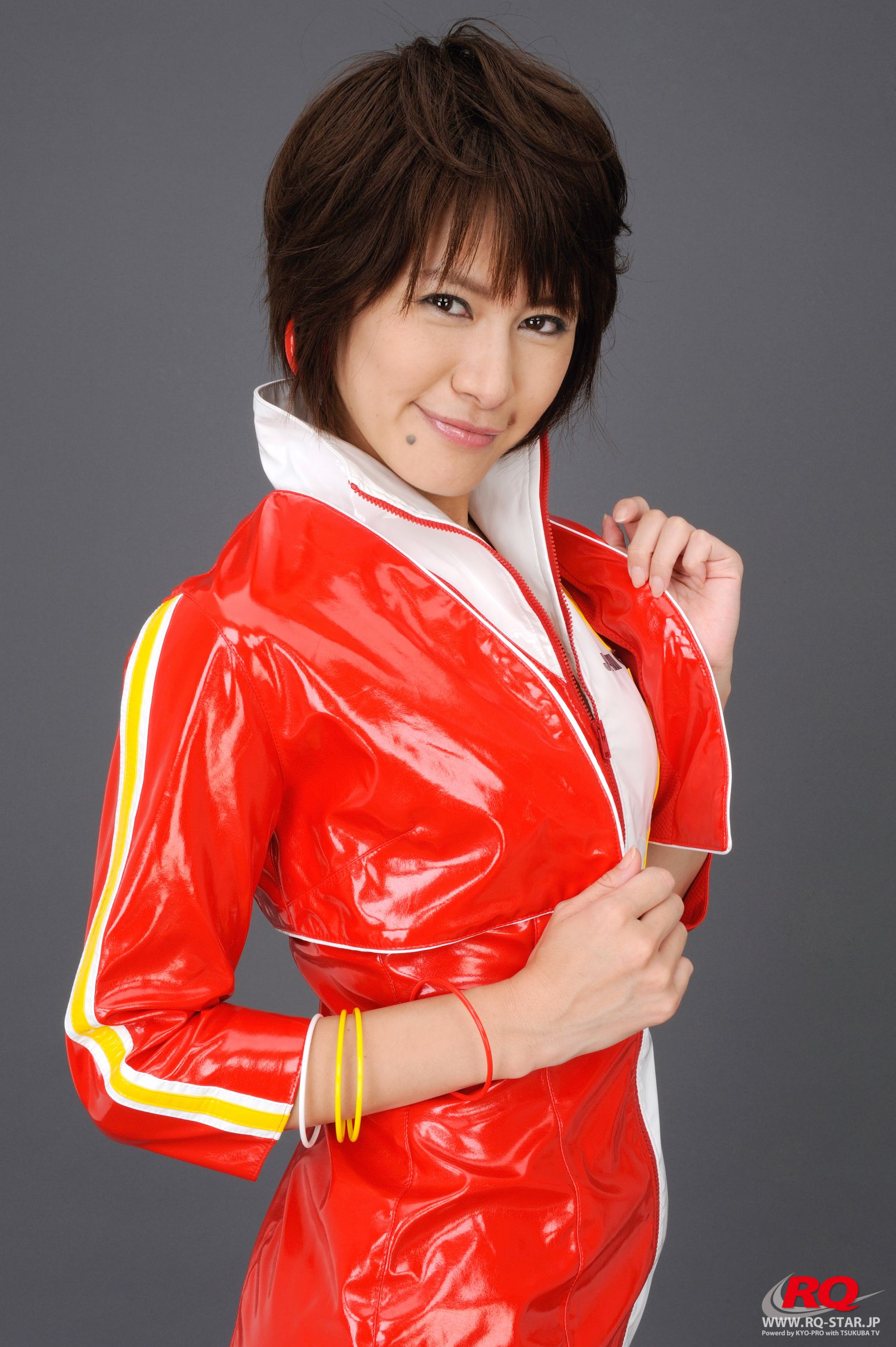 [RQ-STAR] NO.00088 Akiko Fujihara 藤原明子 Race Queen – 2008 Jim Gainer  写真集