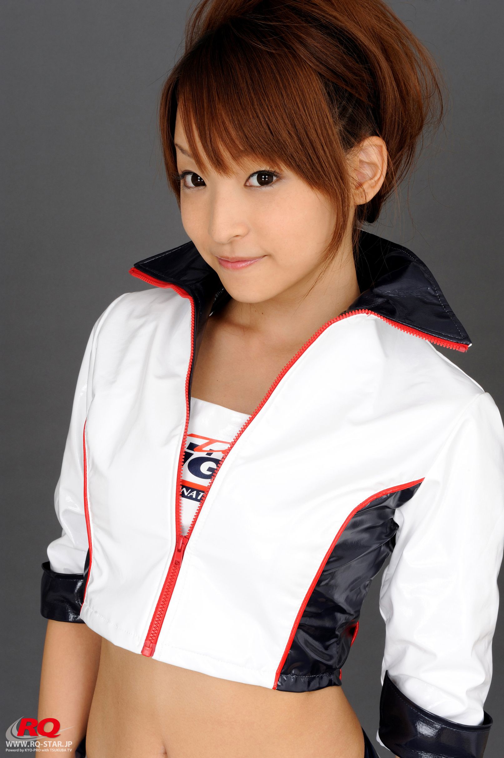 [RQ-STAR] NO.00080 Mio Aoki 青木未央 Race Queen – 2008 5Zigen  写真集