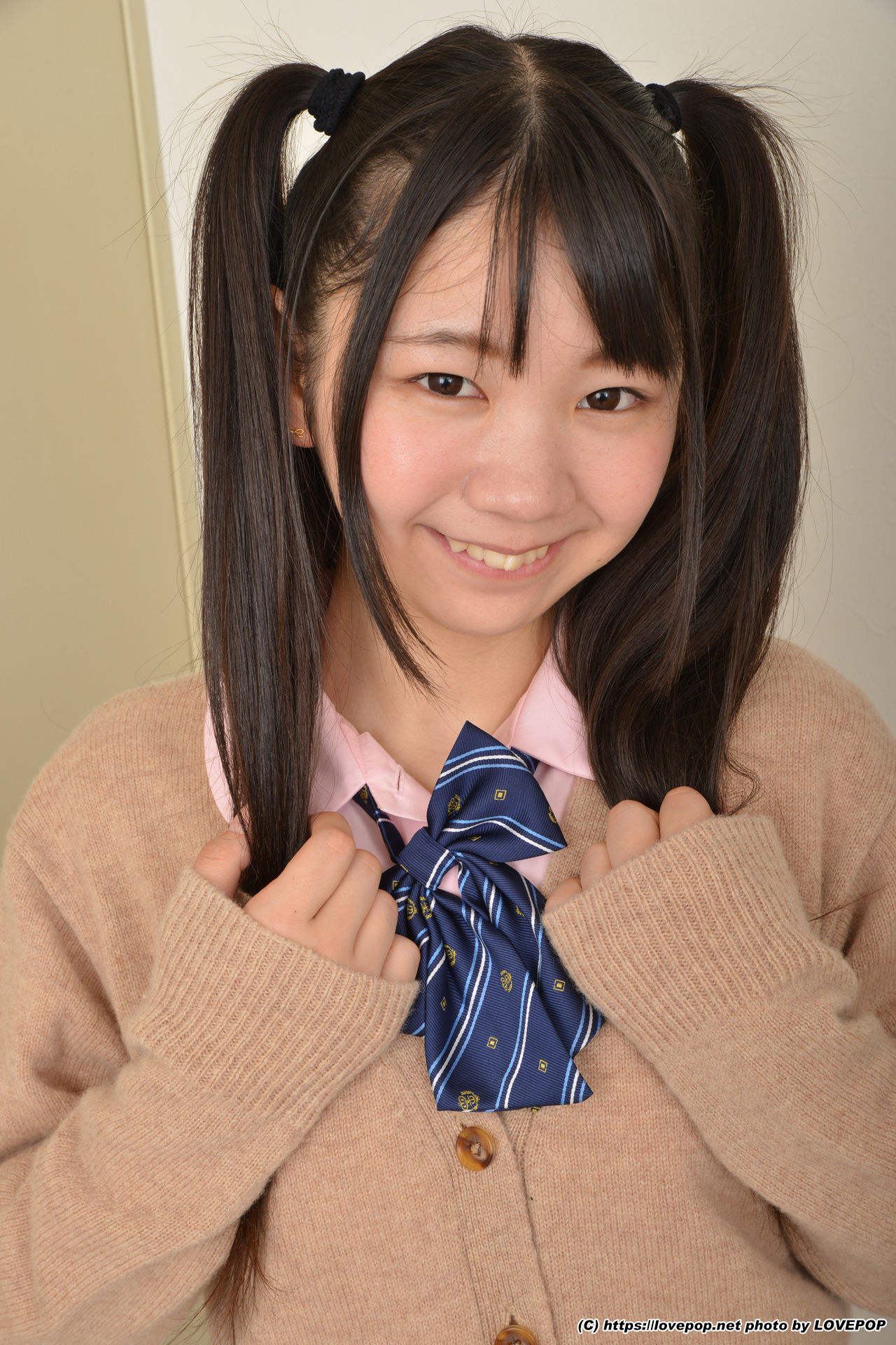 [LOVEPOP] Yuzuka Shirai 白井ゆずか school uniform ! - PPV