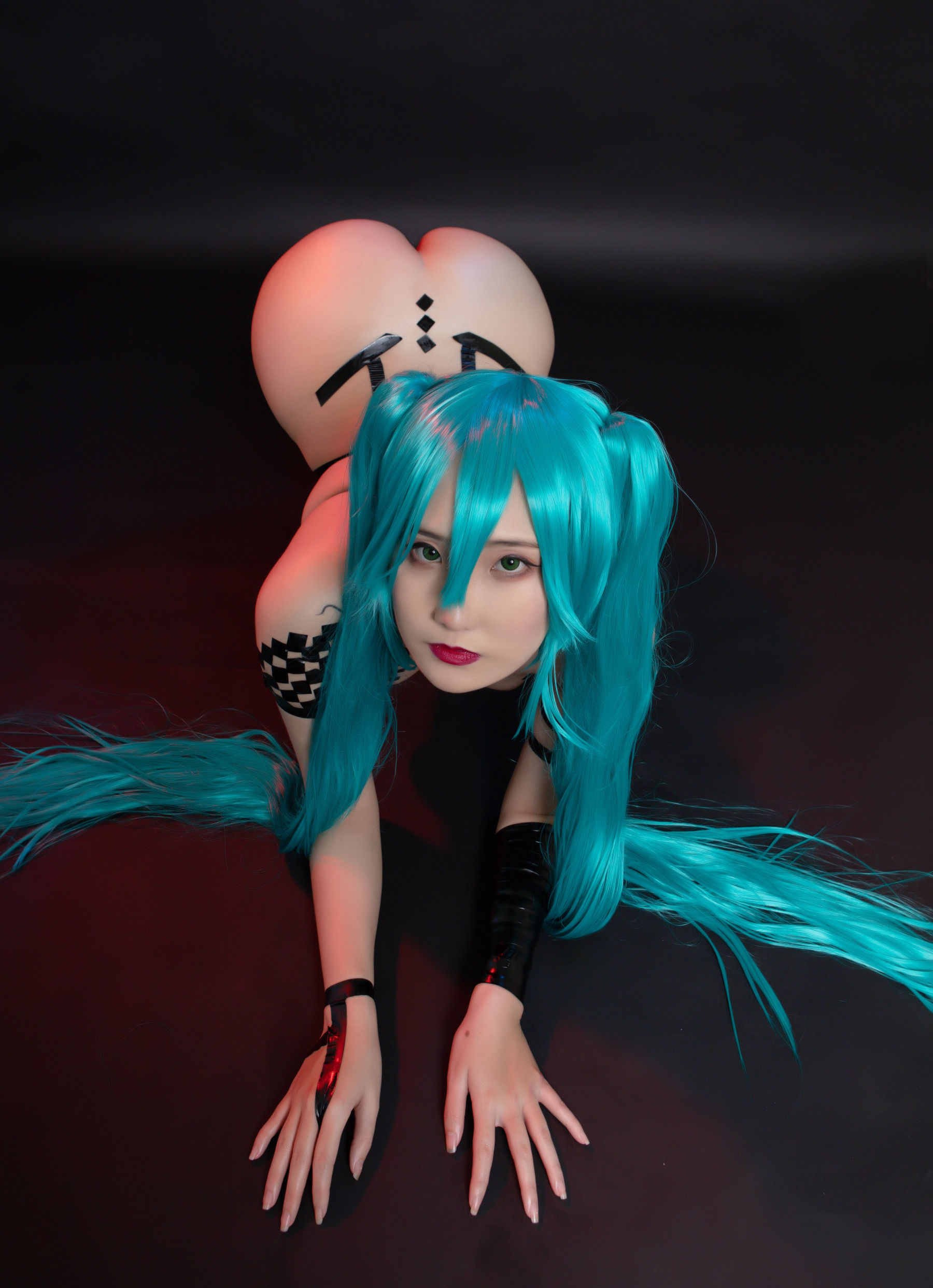 [福利COS] Sunnyvier - Miku Black Tape