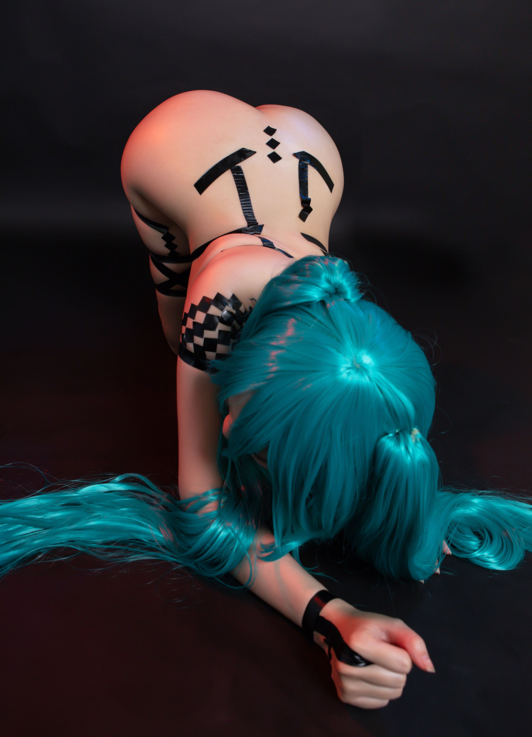 [福利COS] Sunnyvier - Miku Black Tape