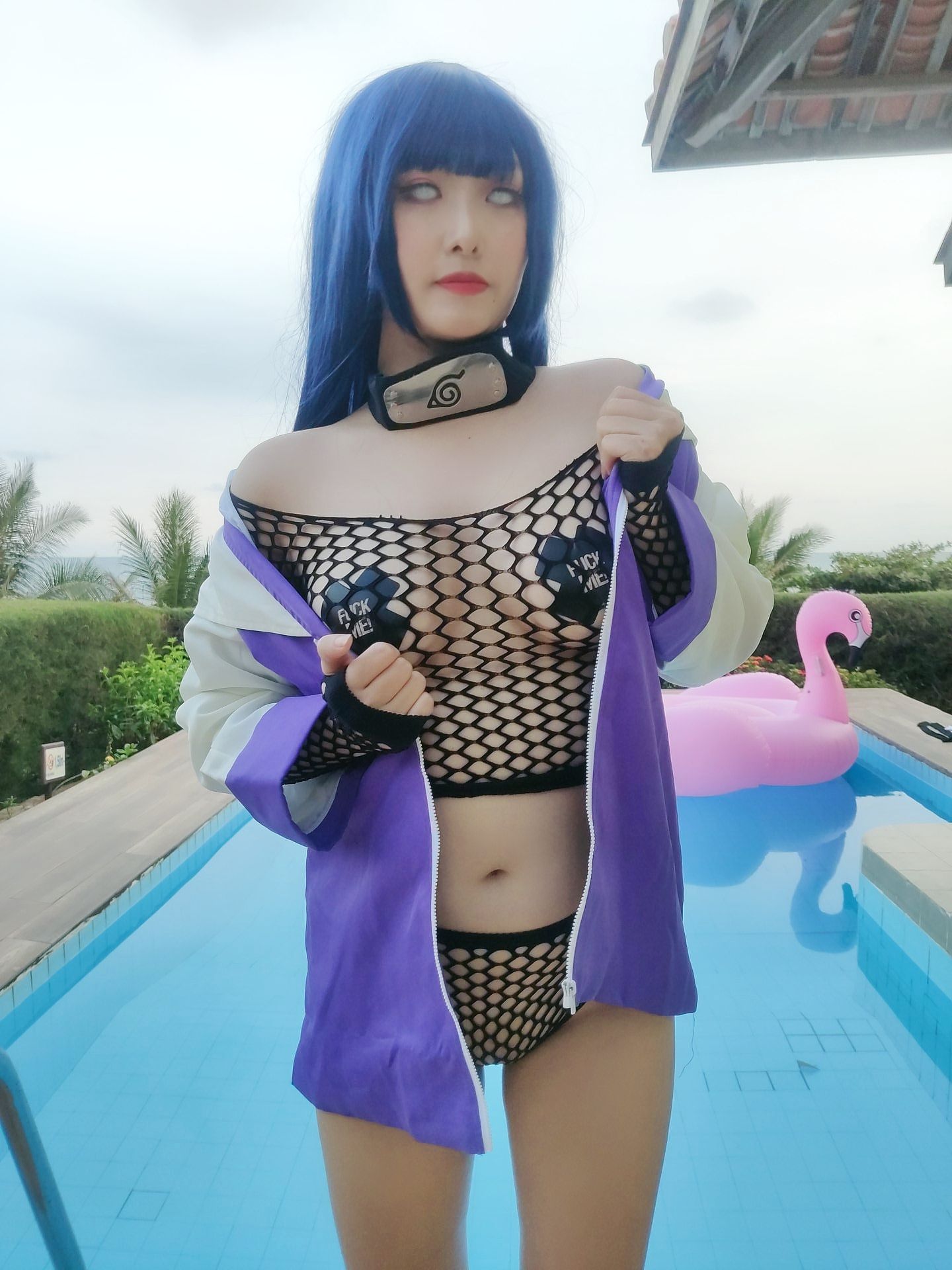 [福利COS] Sunnyvier - Hinata Poolside