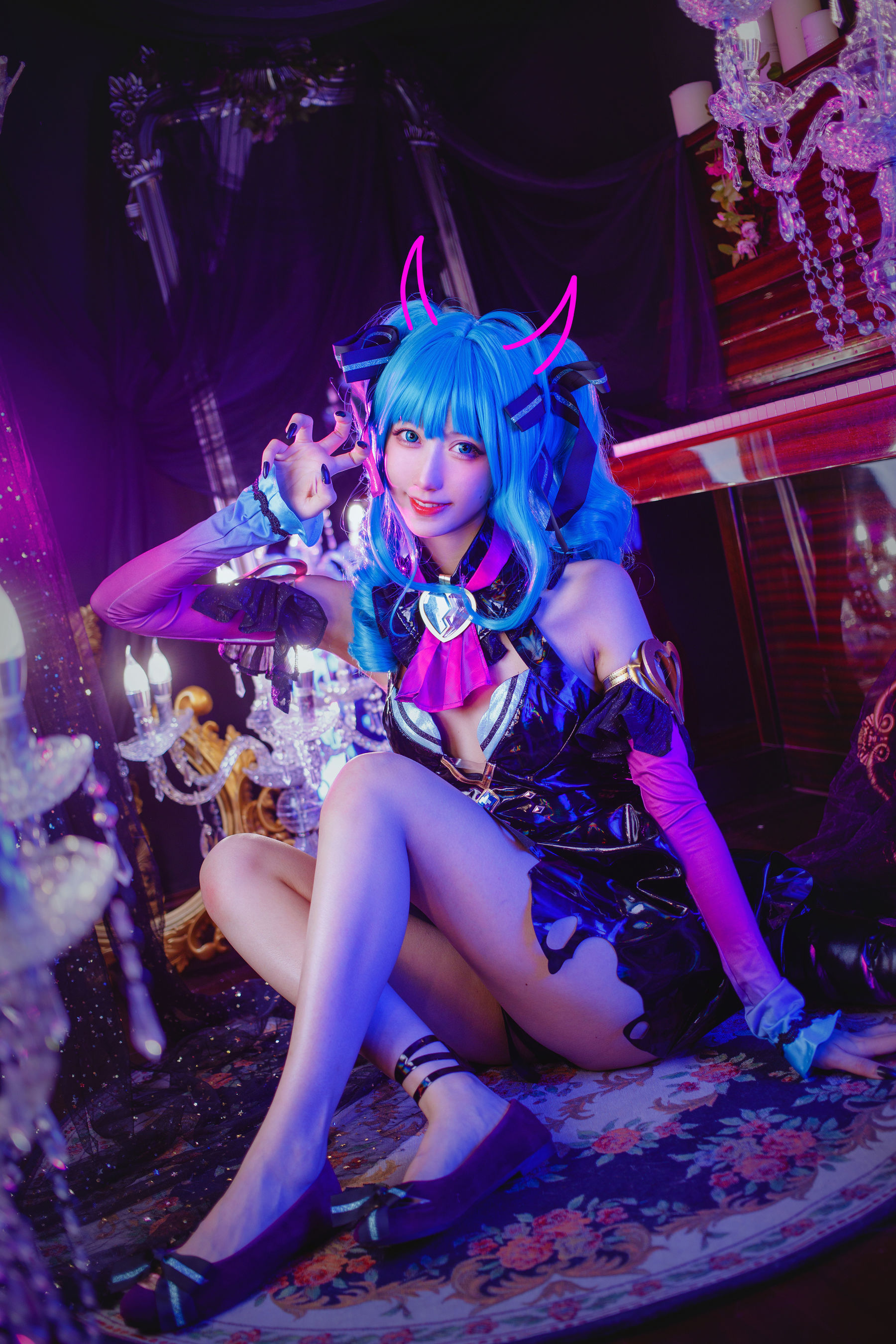 [福利COS] 萌系小姐姐木绵绵OwO - miku小恶魔