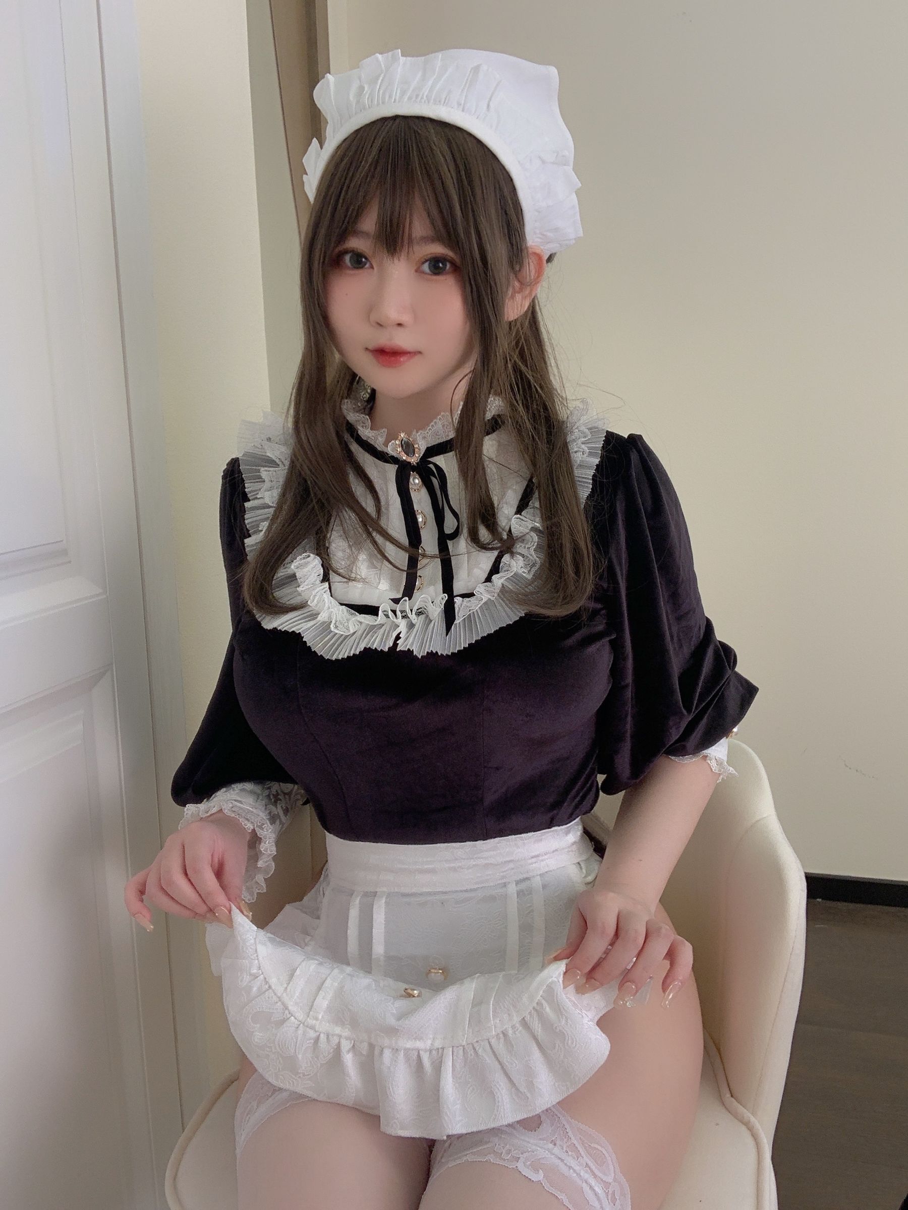 [福利COS] 蜜桃少女是依酱呀 - 女仆馆长