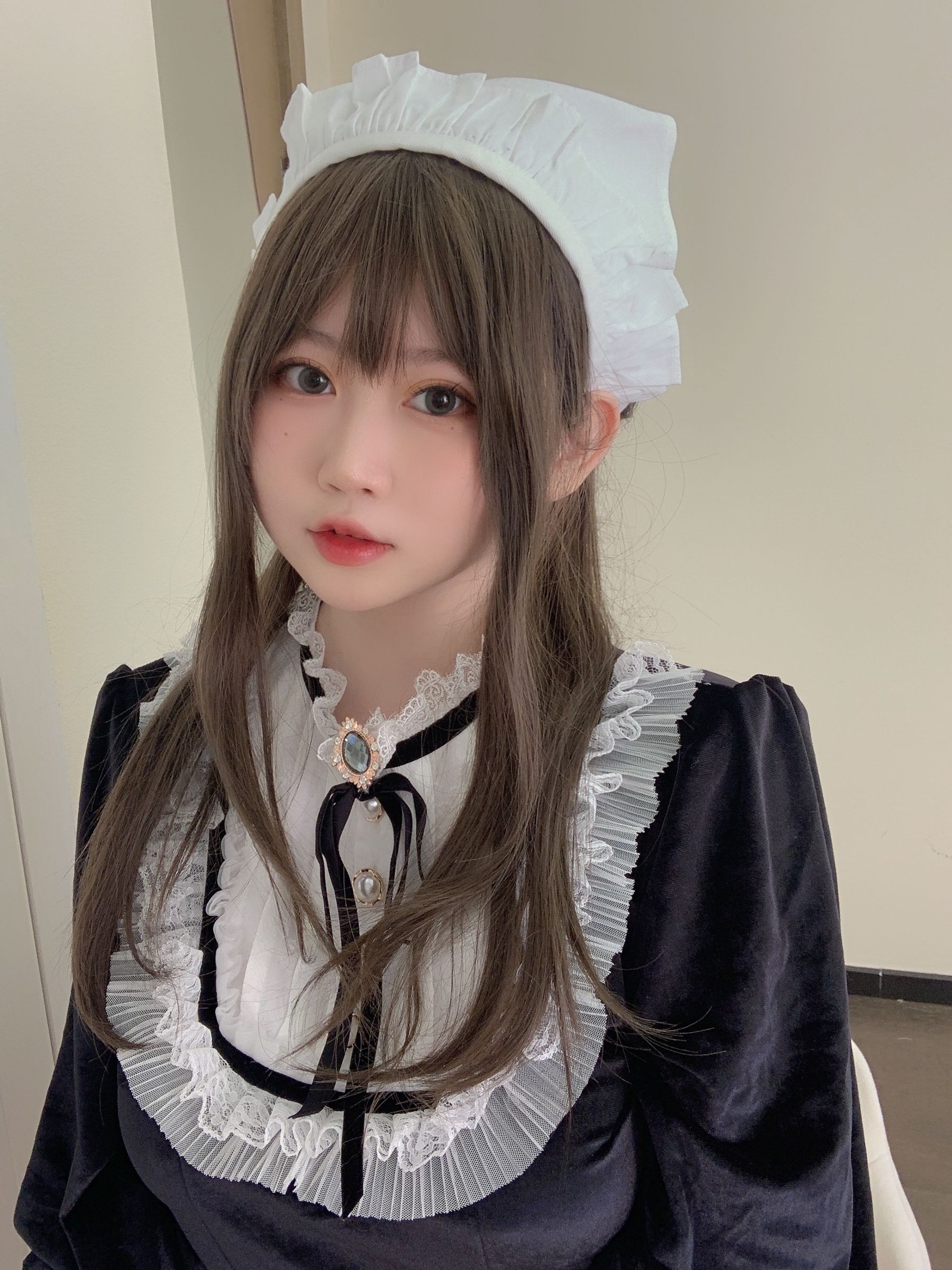 [福利COS] 蜜桃少女是依酱呀 - 女仆馆长