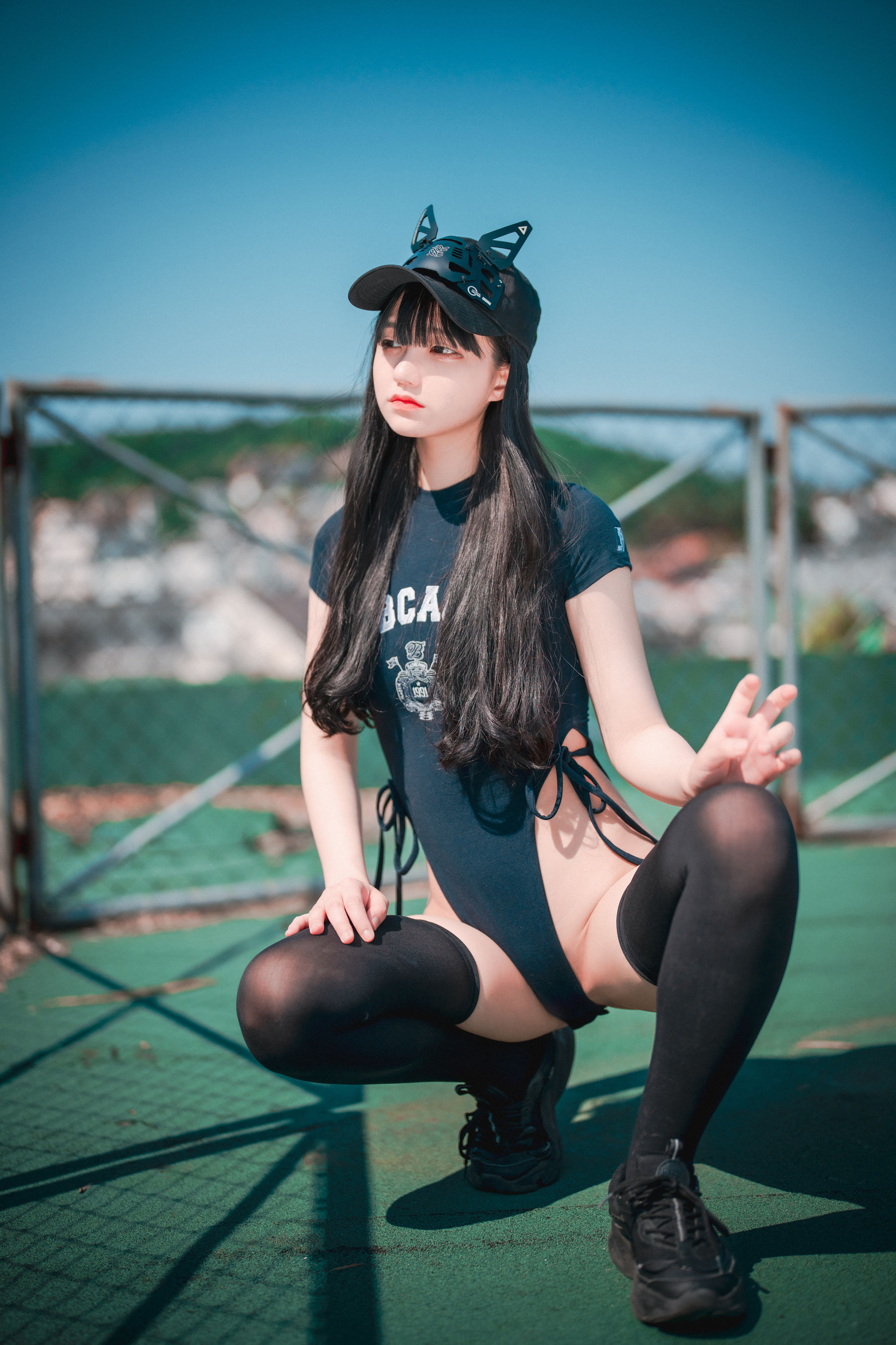 [DJAWA]  Jeong Jenny - Classic Athletic Girl in Navy Blue