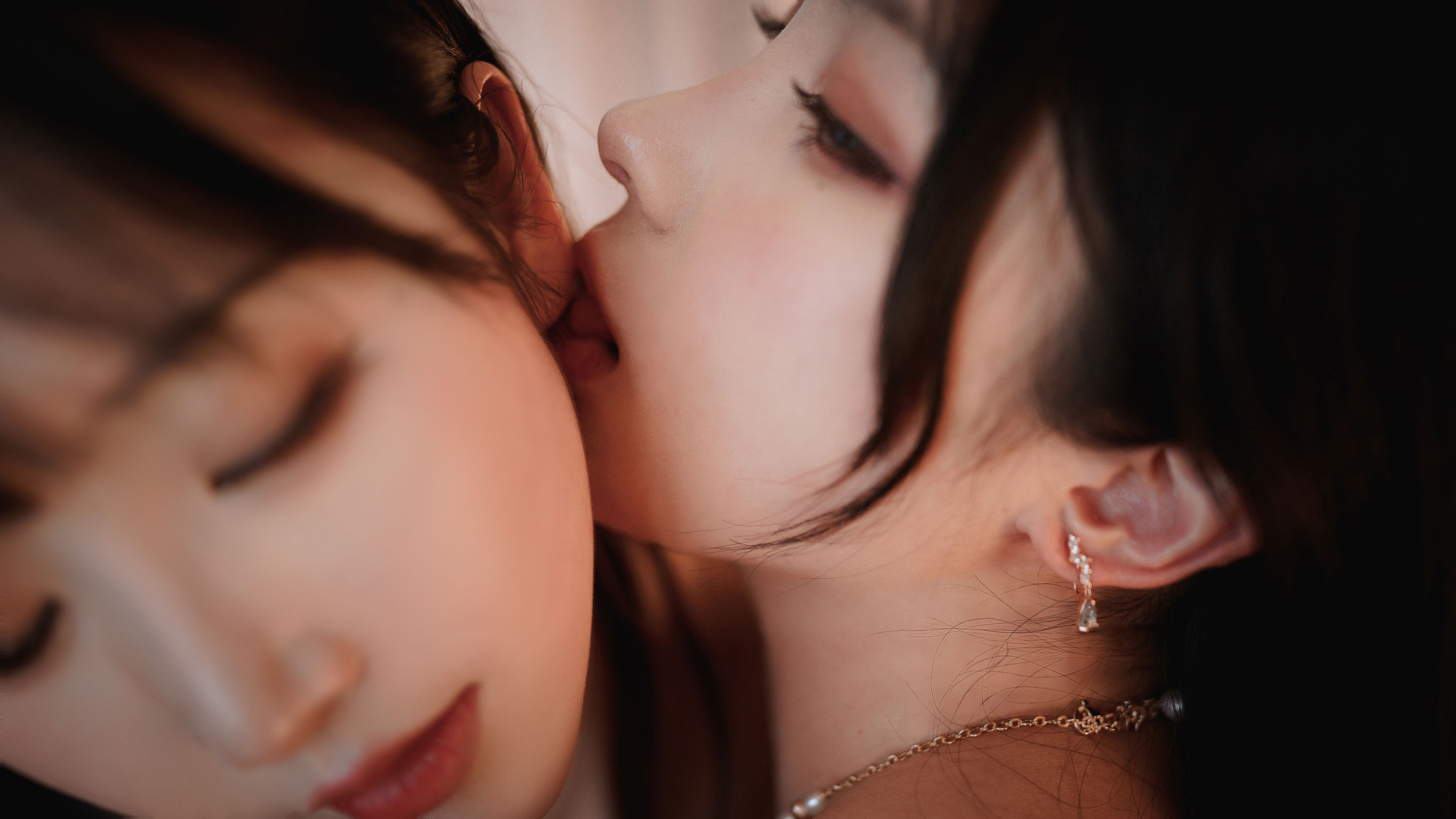 [福利COS] COS福利rioko凉凉子(肉扣热热子)&面饼仙儿 - OL百合