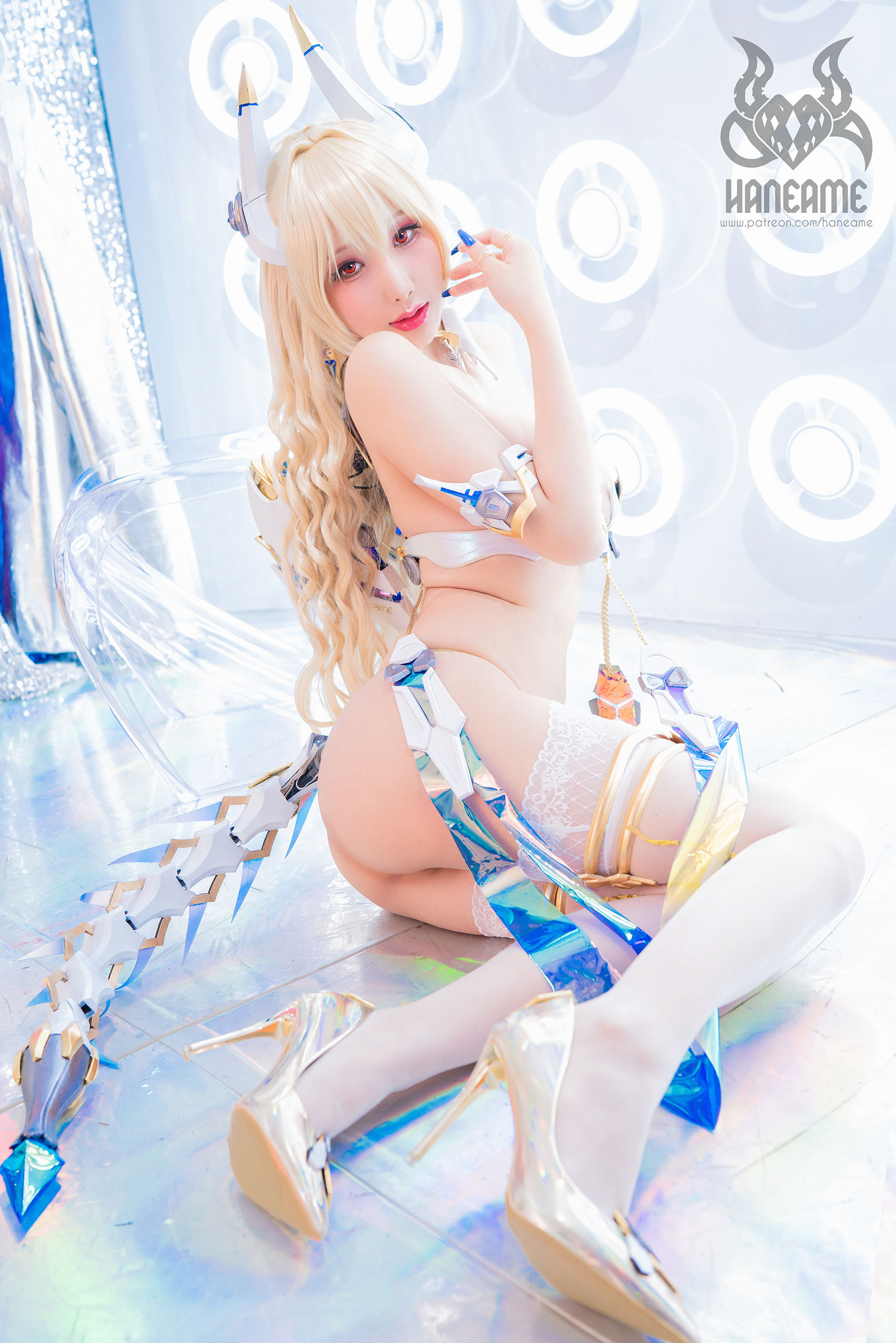 [福利COS] Hane Ame 雨波写真 - 金龙