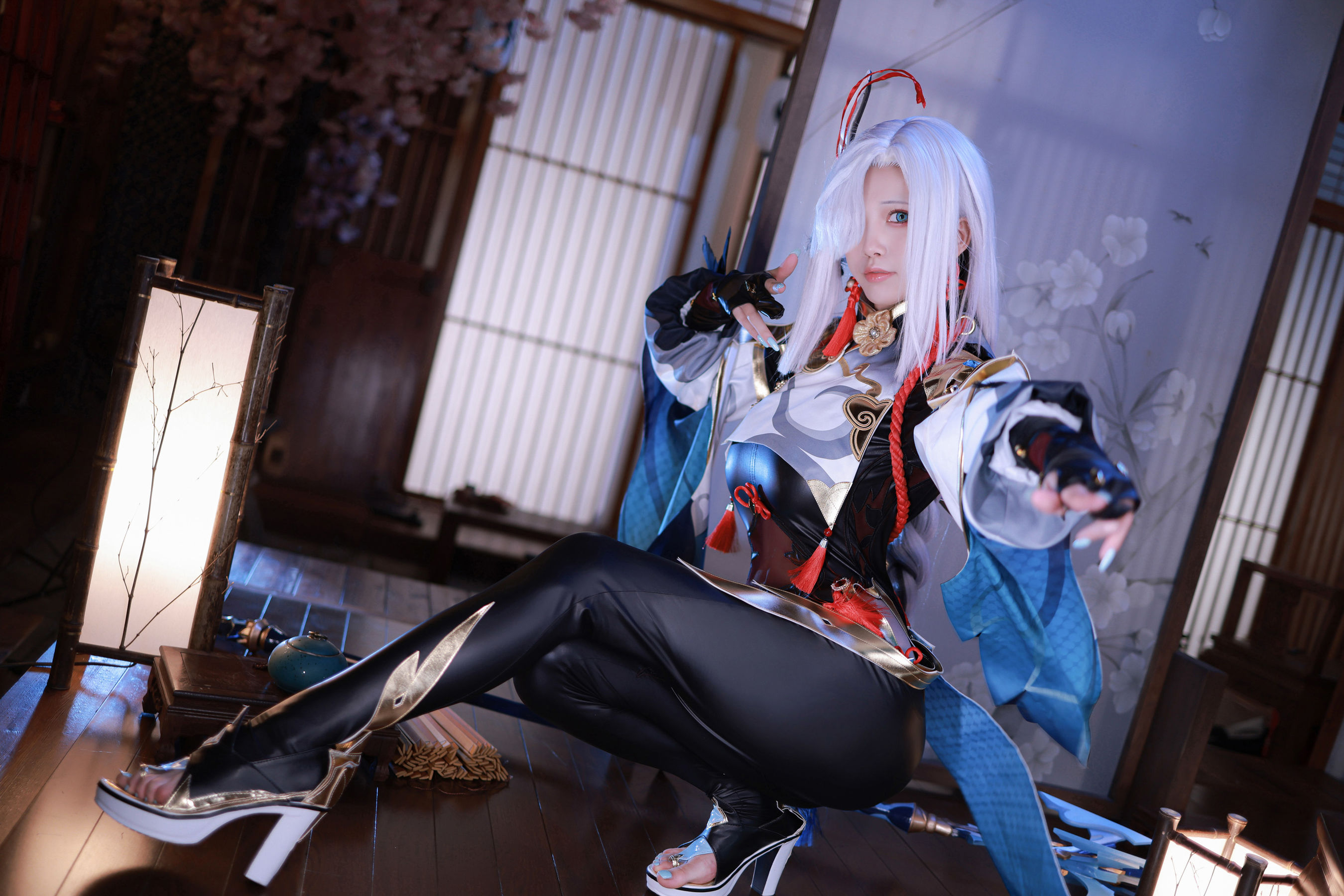 [福利COS] 动漫博主水淼aqua - 原神 申鹤